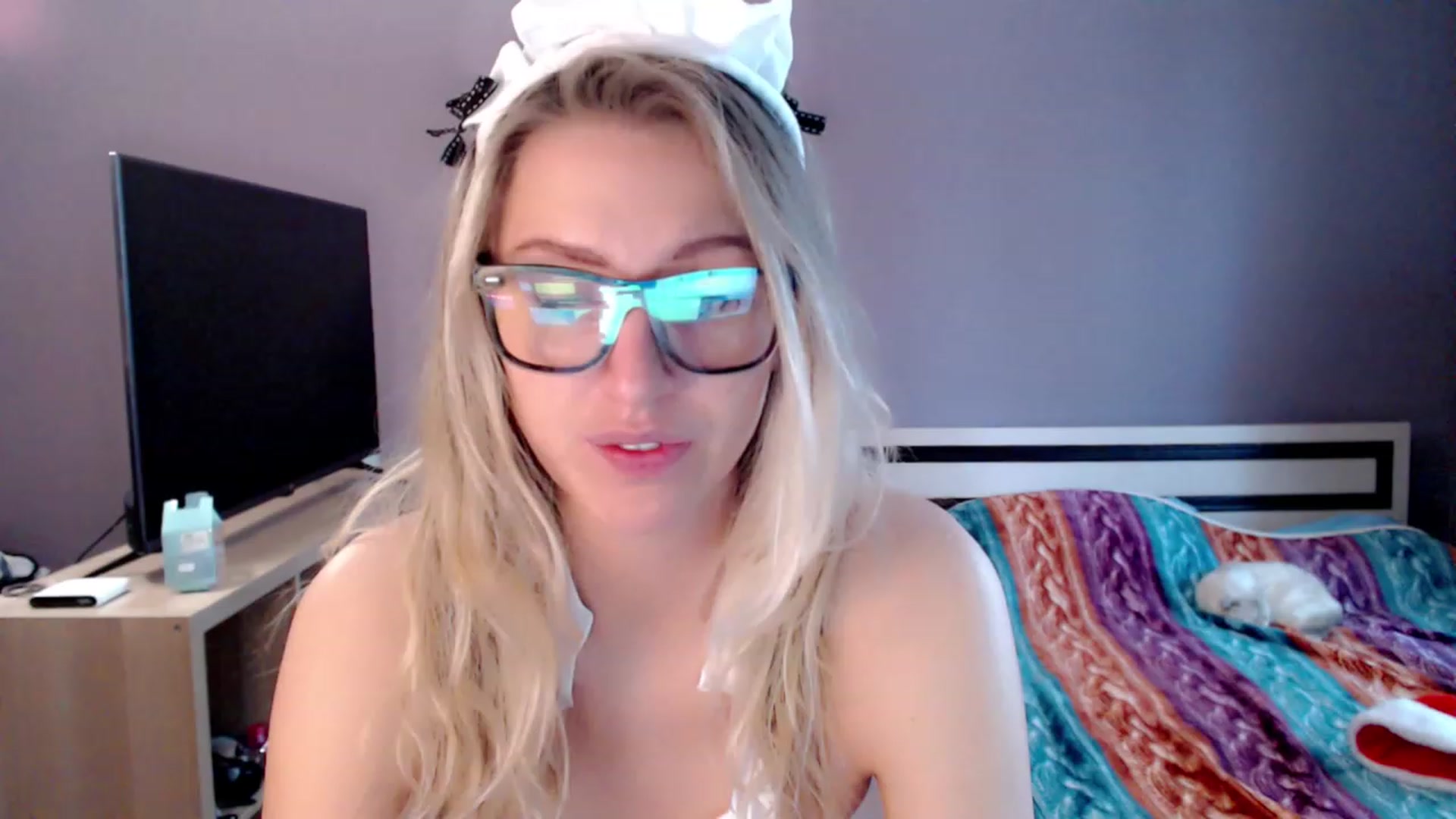 Gallery image thumbnail from VivicaCoke's myfreecams stream on, 01/07/2023, 10:40 image 16 of 20