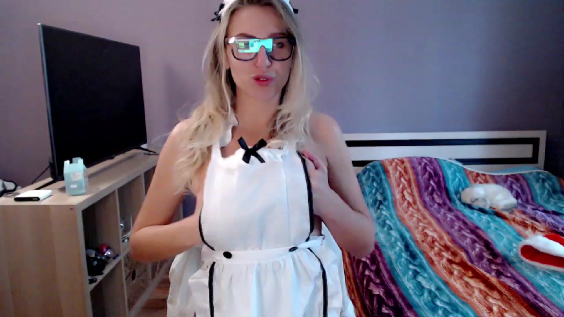 Gallery image thumbnail from VivicaCoke's myfreecams stream on, 01/07/2023, 10:40 image 12 of 20
