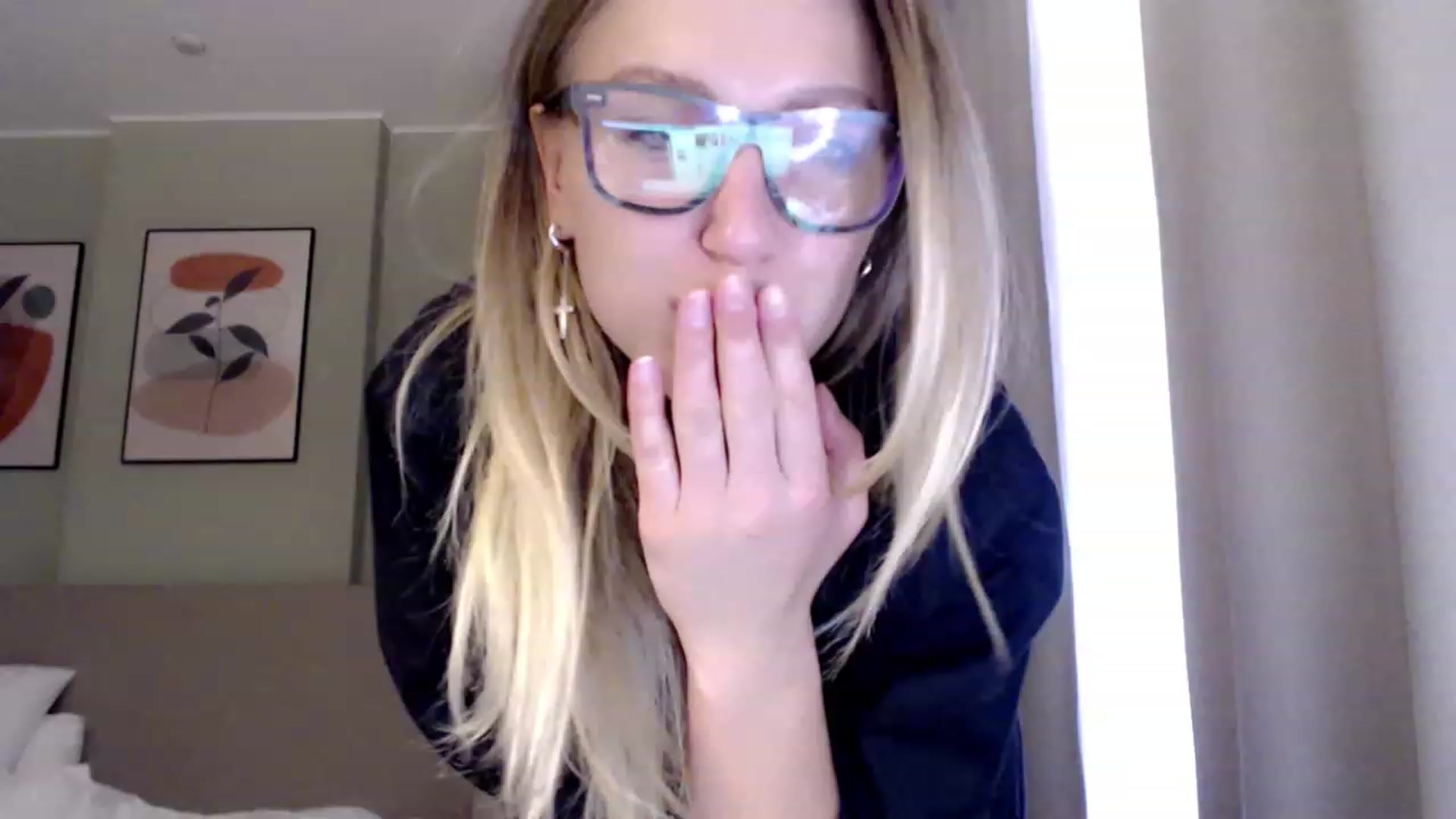 Gallery image thumbnail from VivicaCoke's myfreecams stream on, 02/11/2023, 12:19 image 15 of 20