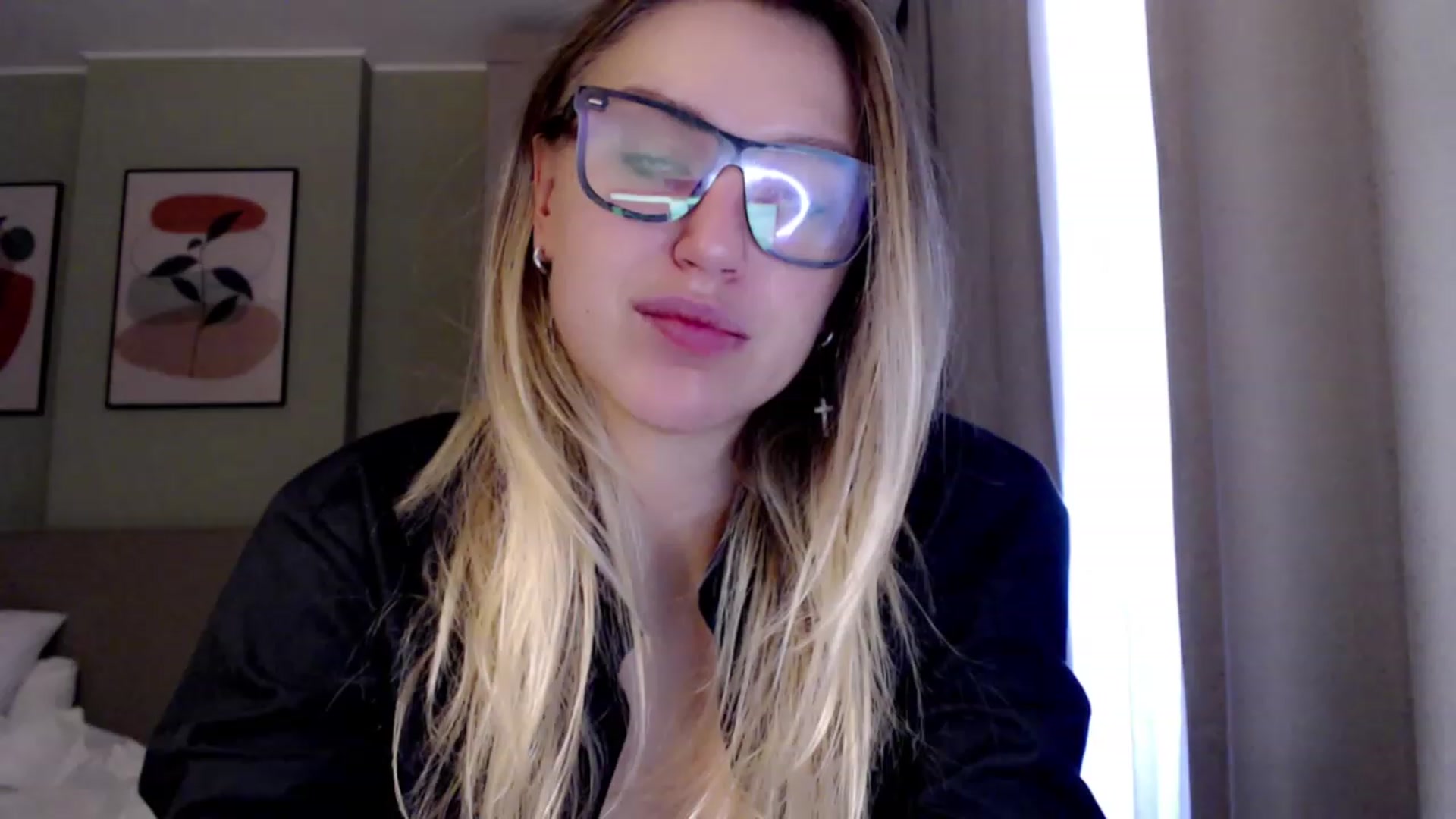 Gallery image thumbnail from VivicaCoke's myfreecams stream on, 02/11/2023, 12:19 image 11 of 20