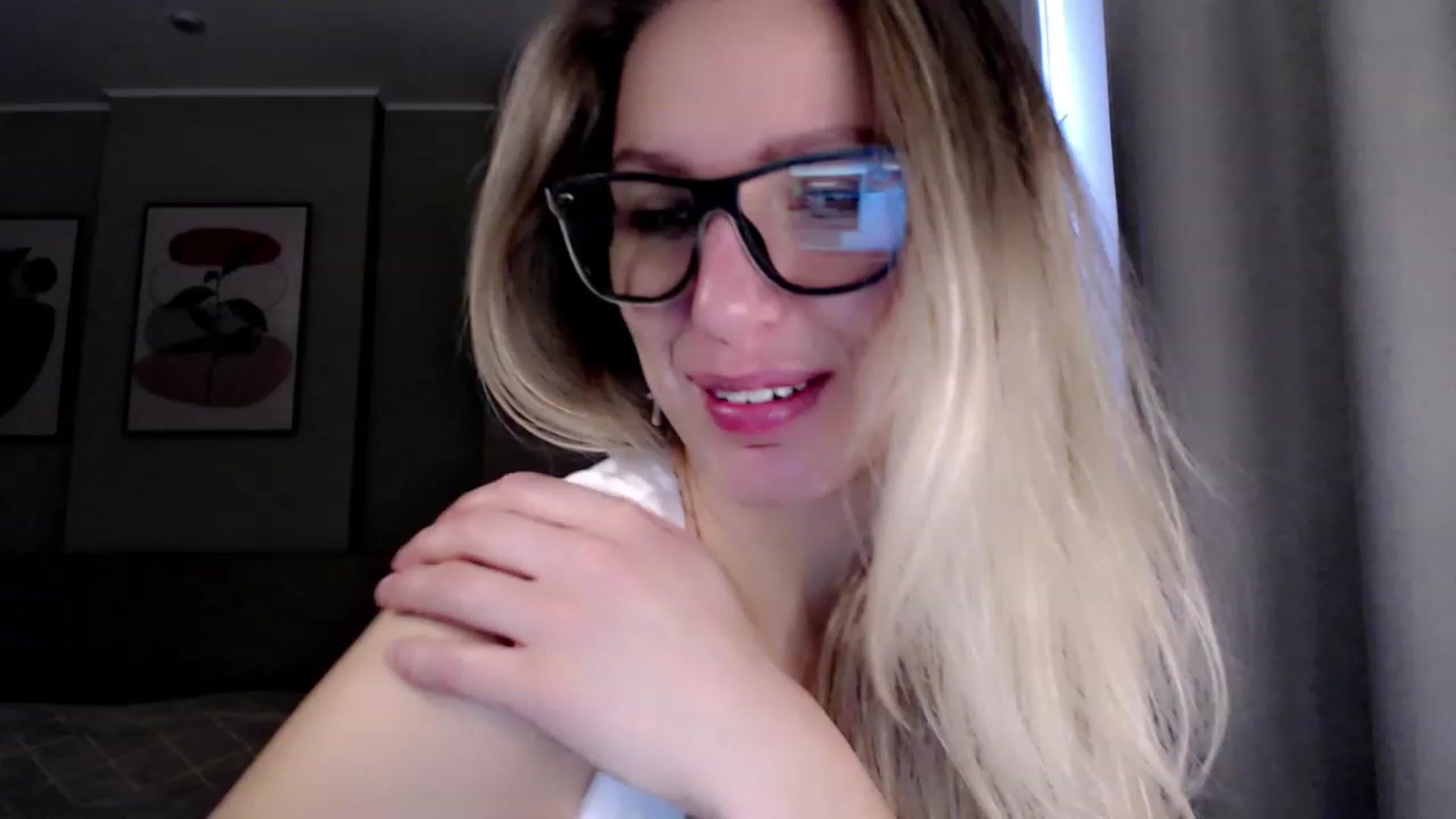 Gallery image thumbnail from VivicaCoke's myfreecams stream on, 02/18/2023, 13:04 image 6 of 20