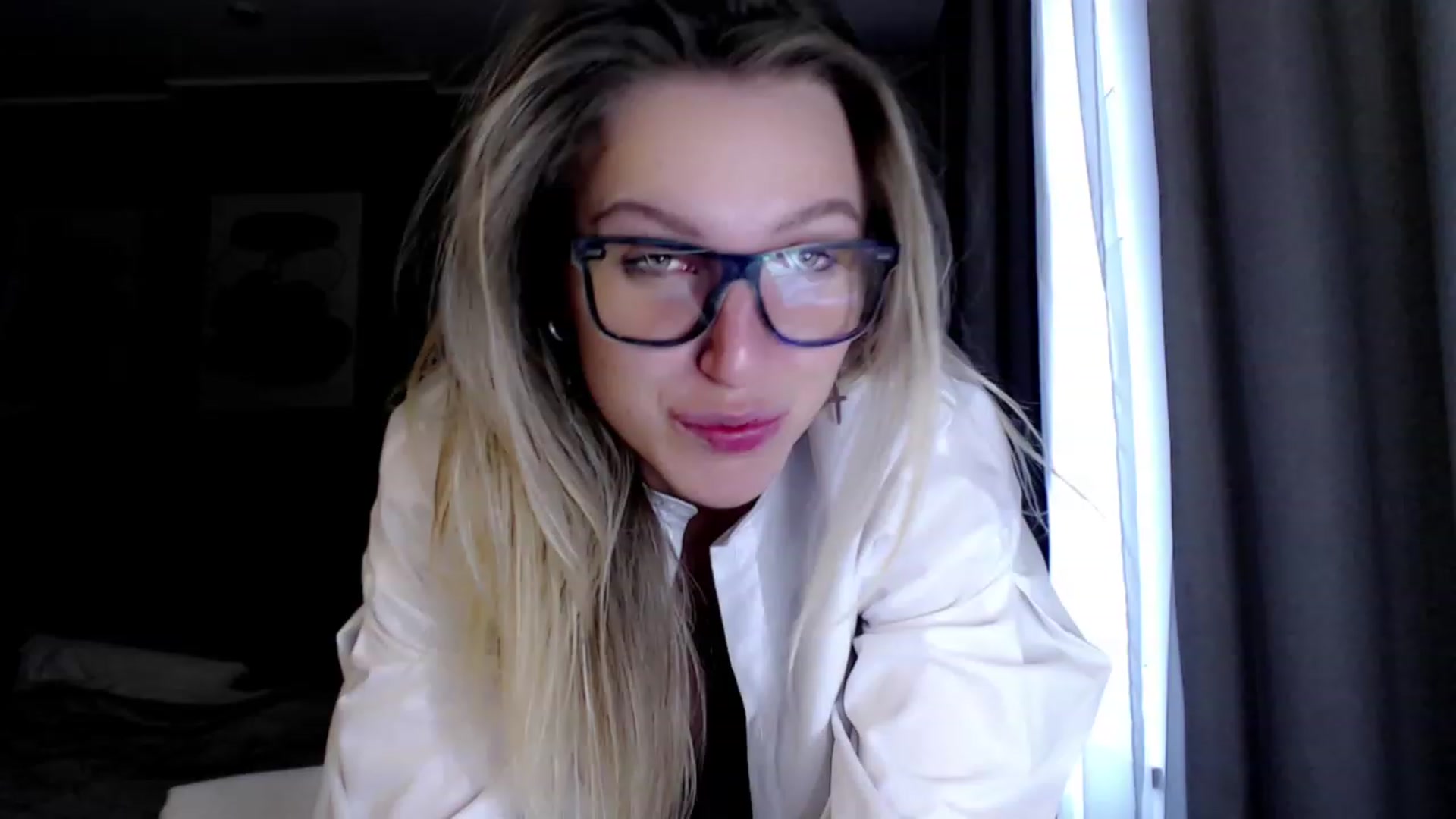 Gallery image thumbnail from VivicaCoke's myfreecams stream on, 02/23/2023, 11:36 image 11 of 20