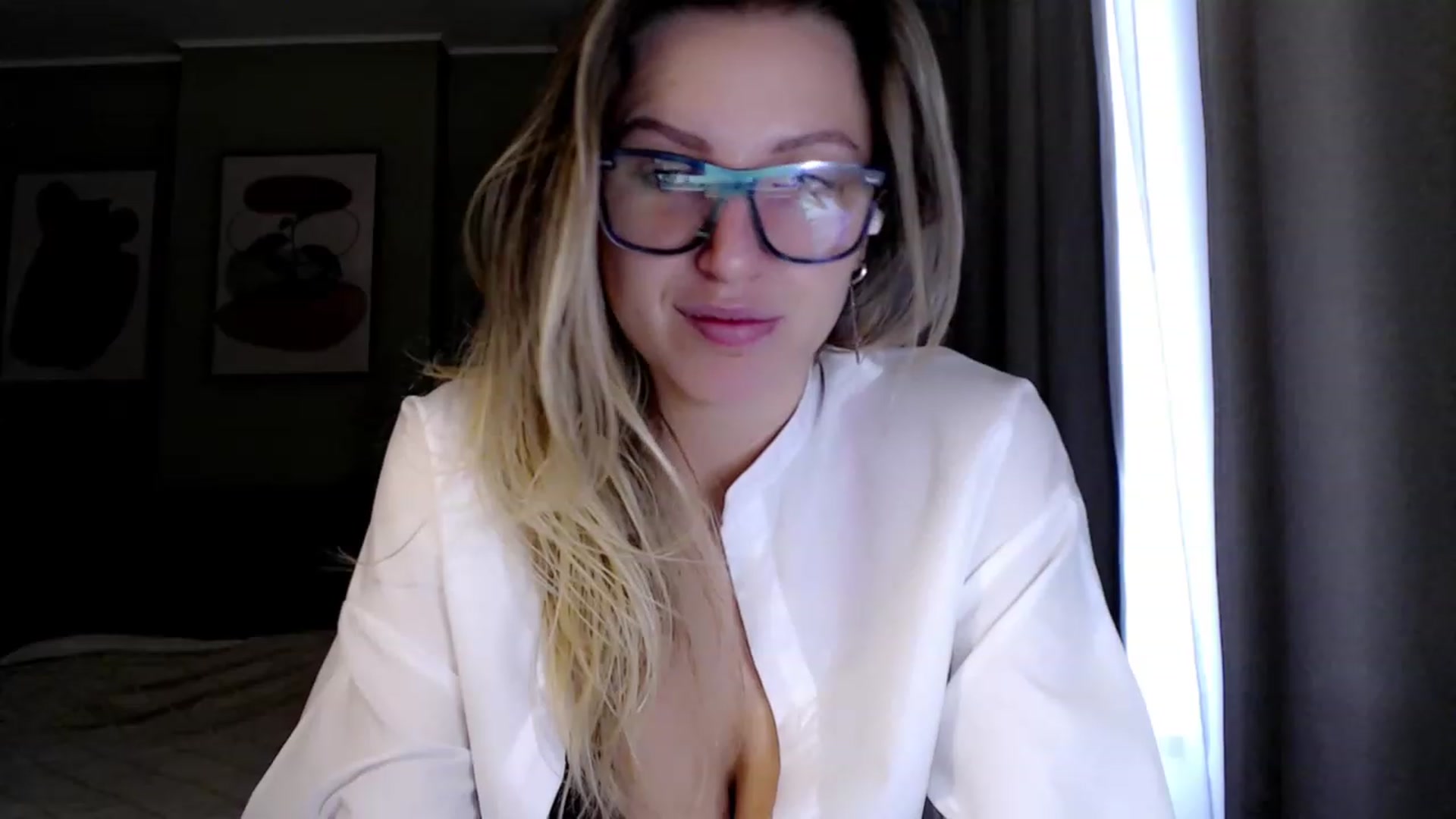 Gallery image thumbnail from VivicaCoke's myfreecams stream on, 02/25/2023, 12:29 image 13 of 20