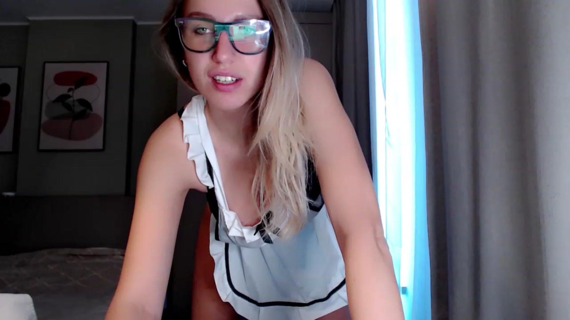 Gallery image thumbnail from VivicaCoke's myfreecams stream on, 03/10/2023, 11:59 image 14 of 20
