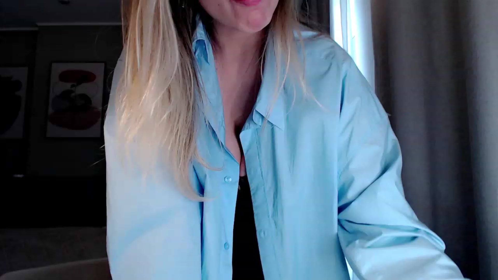 Gallery image thumbnail from VivicaCoke's myfreecams stream on, 03/18/2023, 11:33 image 10 of 20