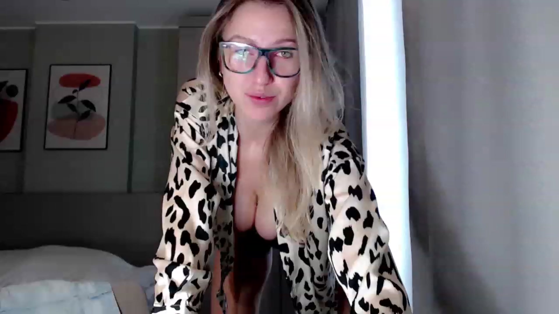 Gallery image thumbnail from VivicaCoke's myfreecams stream on, 04/01/2023, 10:53 image 11 of 20