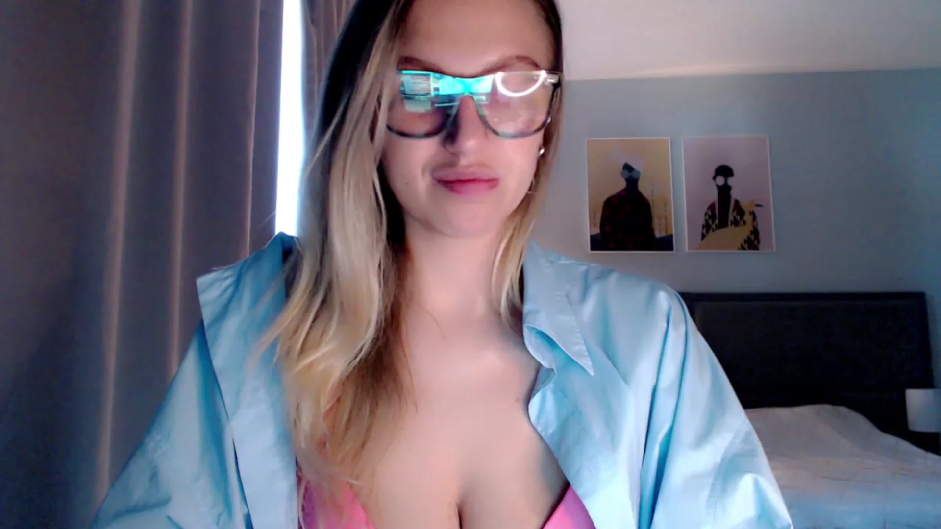 Gallery image thumbnail from VivicaCoke's myfreecams stream on, 05/08/2023, 11:06 image 12 of 20