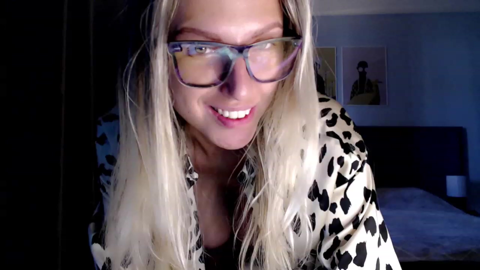 Gallery image thumbnail from VivicaCoke's myfreecams stream on, 06/12/2023, 10:31 image 5 of 20