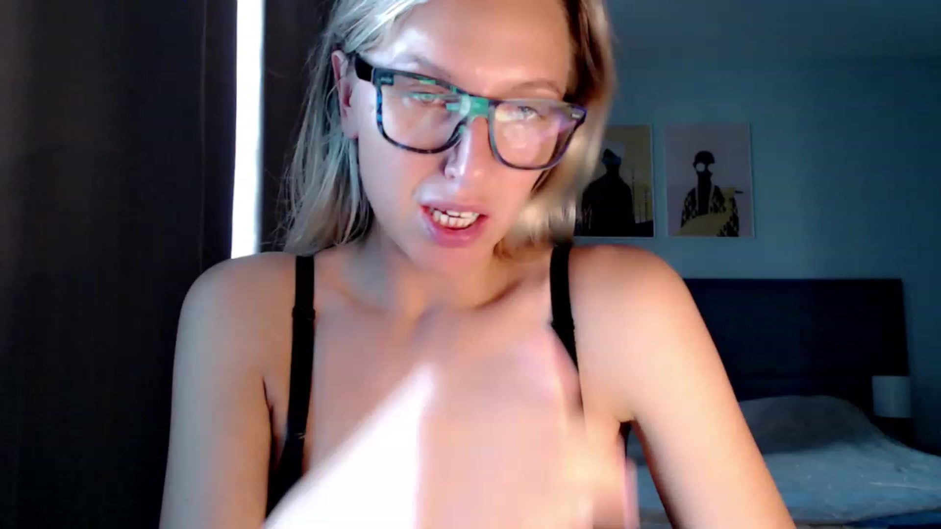 Gallery image thumbnail from VivicaCoke's myfreecams stream on, 07/15/2023, 11:03 image 4 of 20