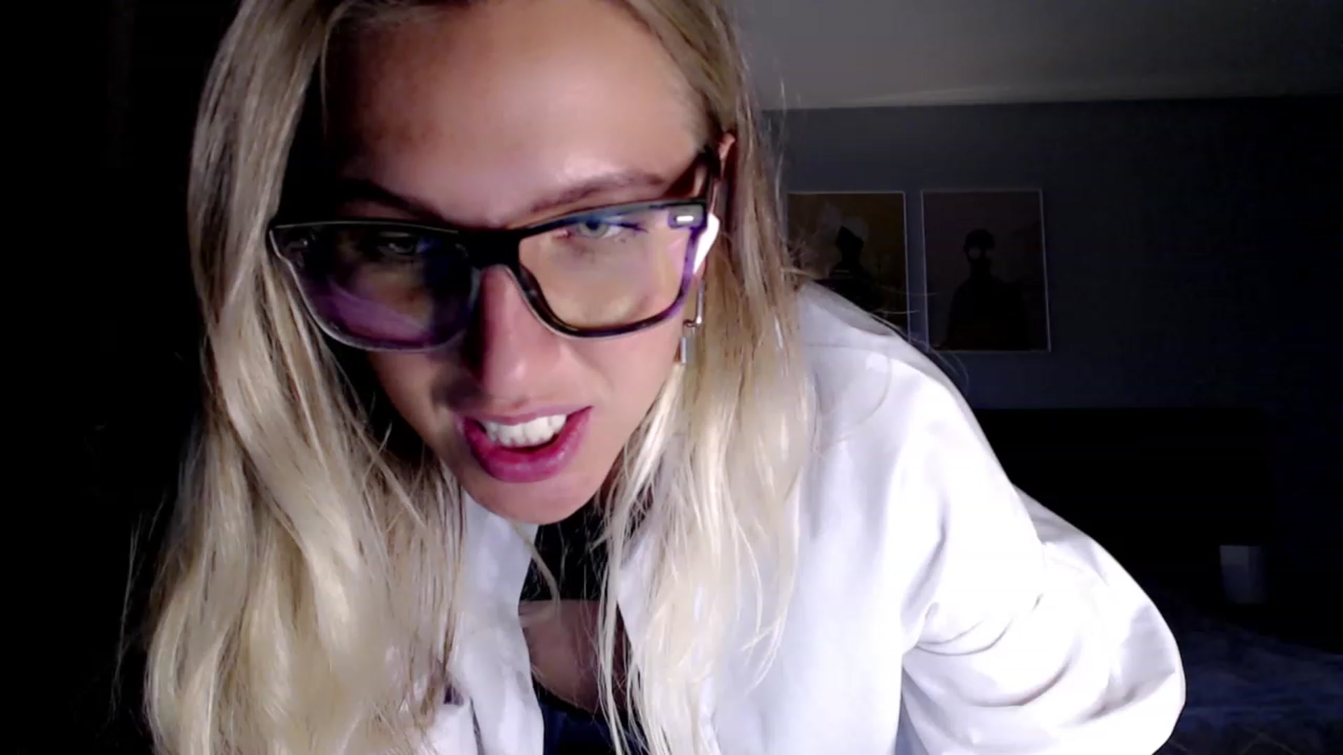 Gallery image thumbnail from VivicaCoke's myfreecams stream on, 07/26/2023, 17:52 image 13 of 20