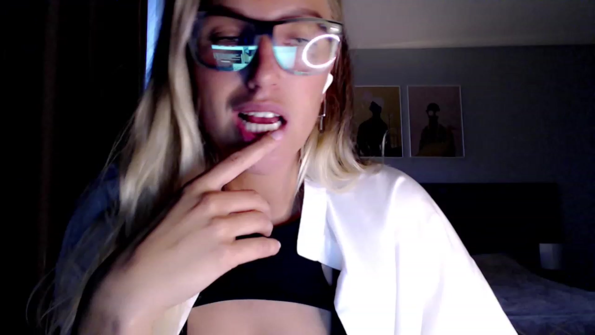 Gallery image thumbnail from VivicaCoke's myfreecams stream on, 07/26/2023, 17:52 image 10 of 20