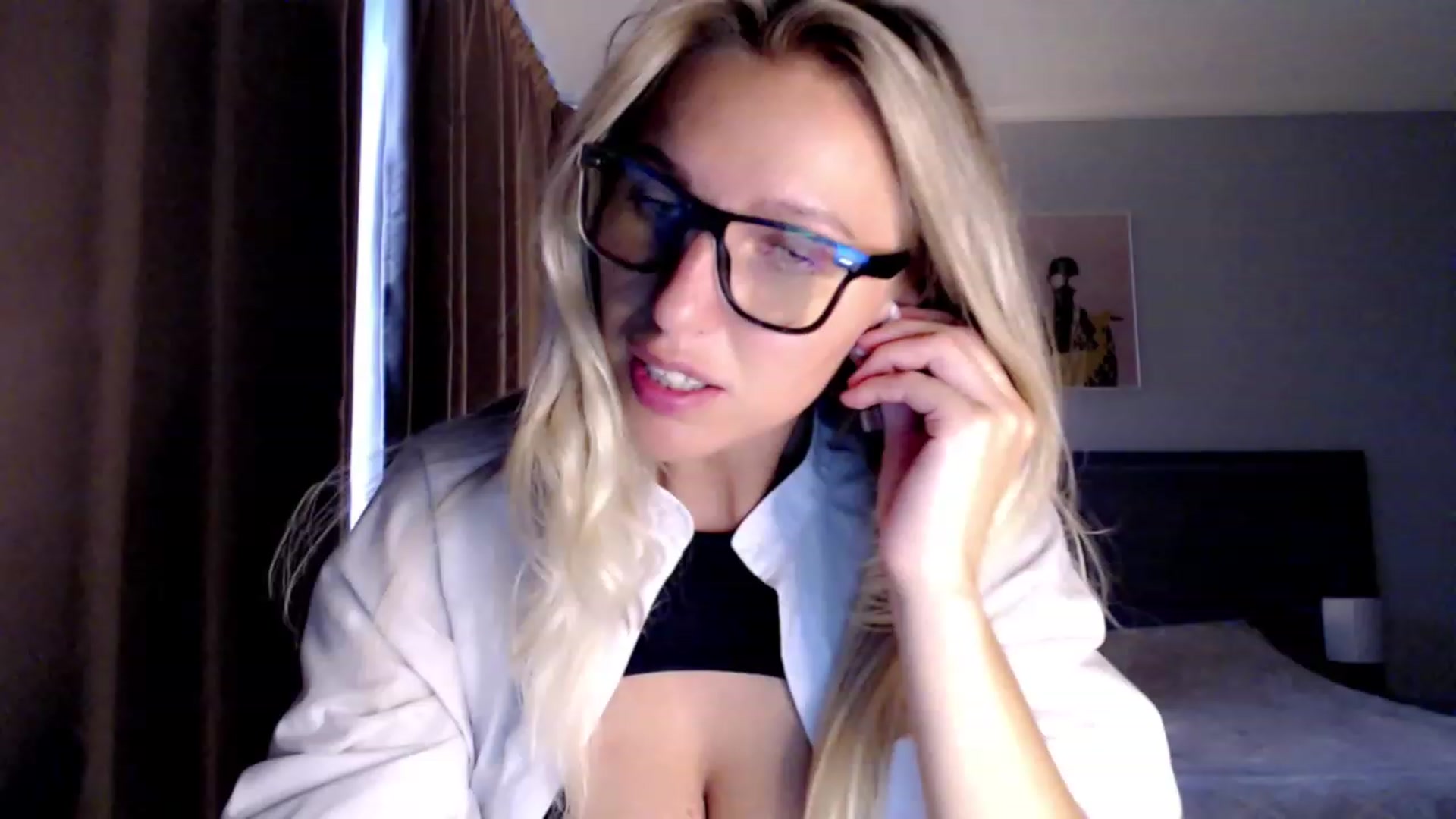 Gallery image thumbnail from VivicaCoke's myfreecams stream on, 07/26/2023, 17:52 image 6 of 20