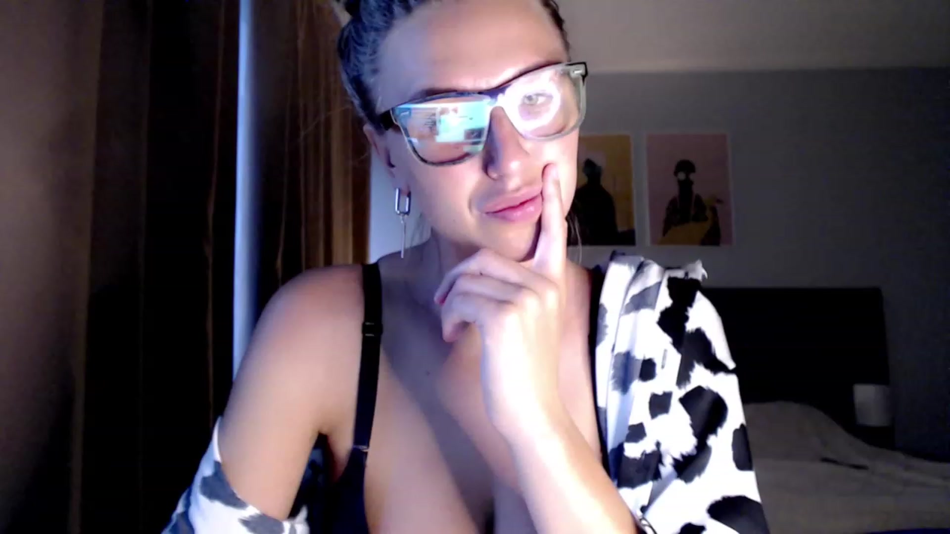 Gallery image thumbnail from VivicaCoke's myfreecams stream on, 07/27/2023, 18:02 image 15 of 20