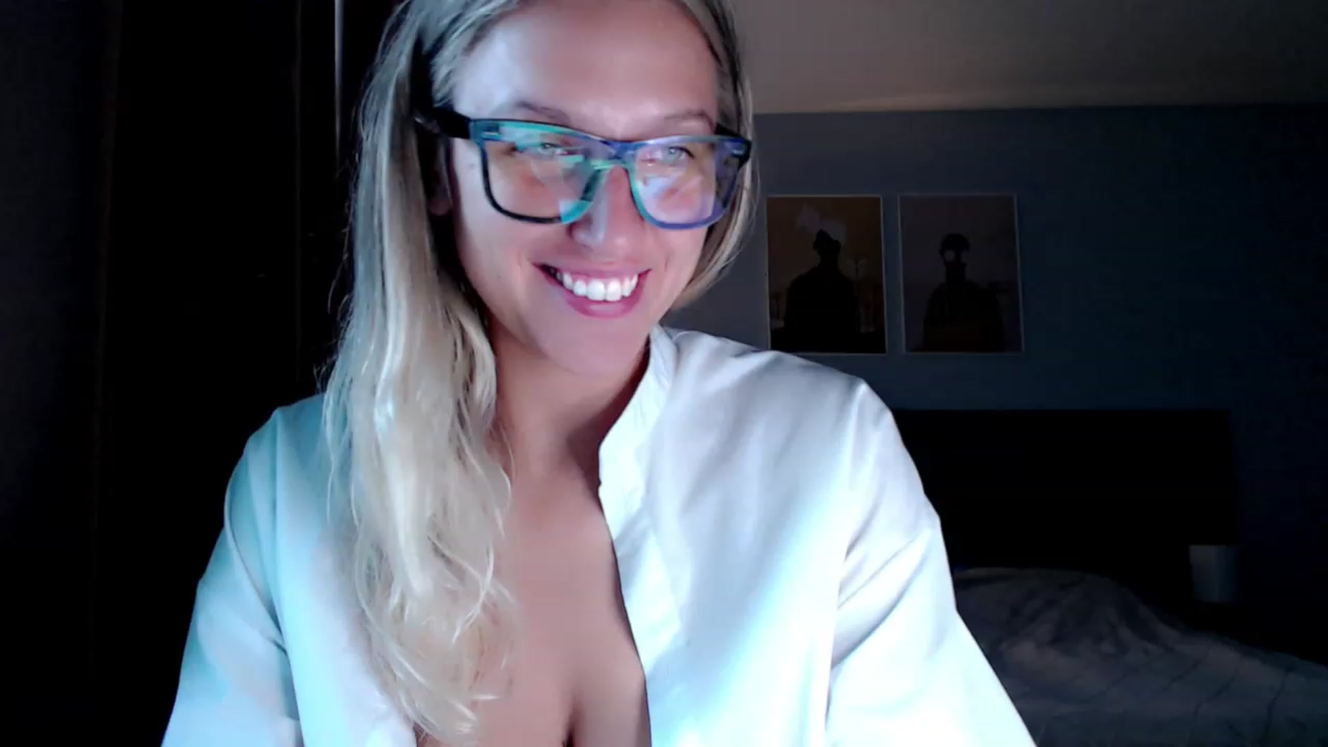 Gallery image thumbnail from VivicaCoke's myfreecams stream on, 07/28/2023, 10:05 image 6 of 20