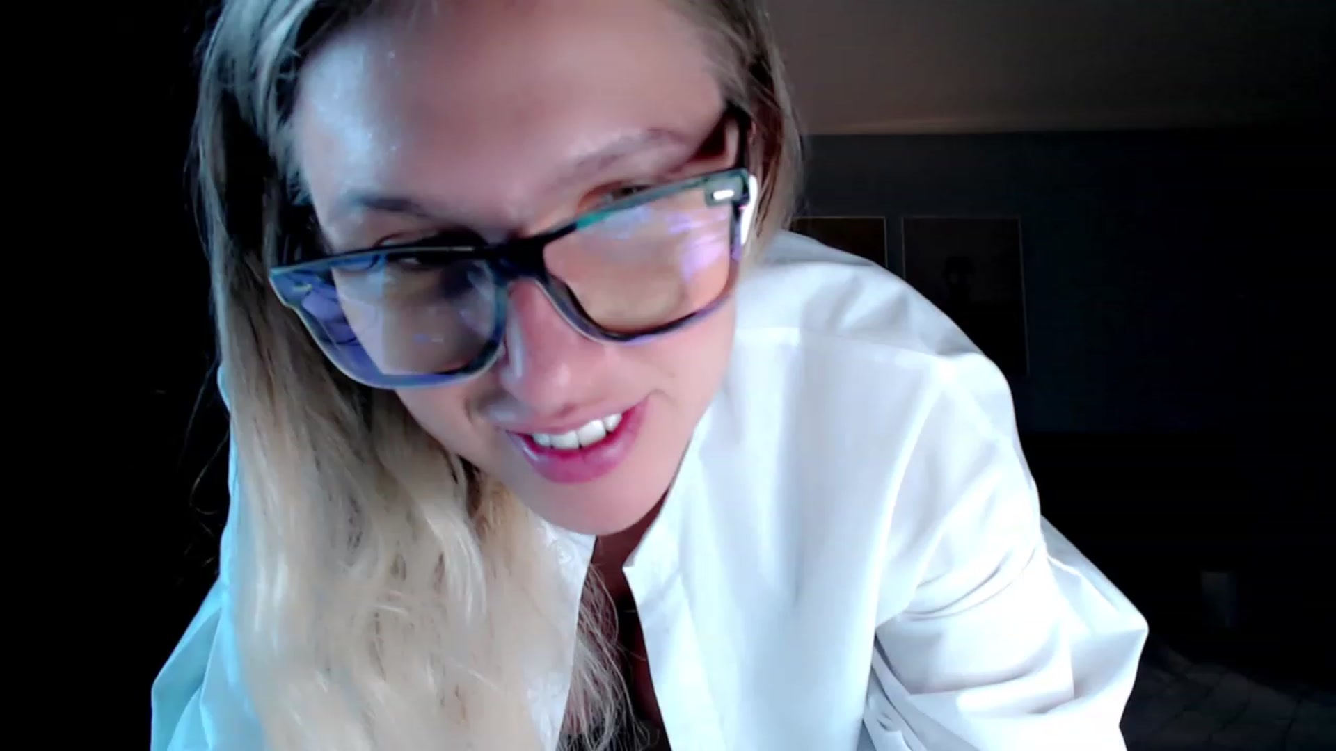 Gallery image thumbnail from VivicaCoke's myfreecams stream on, 07/28/2023, 10:05 image 5 of 20
