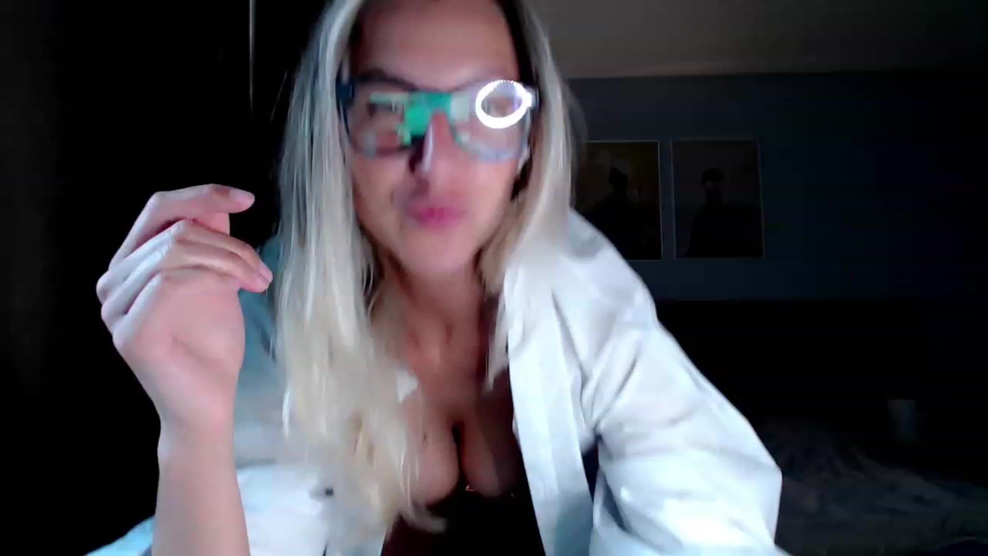 Gallery image thumbnail from VivicaCoke's myfreecams stream on, 07/28/2023, 11:01 image 8 of 20