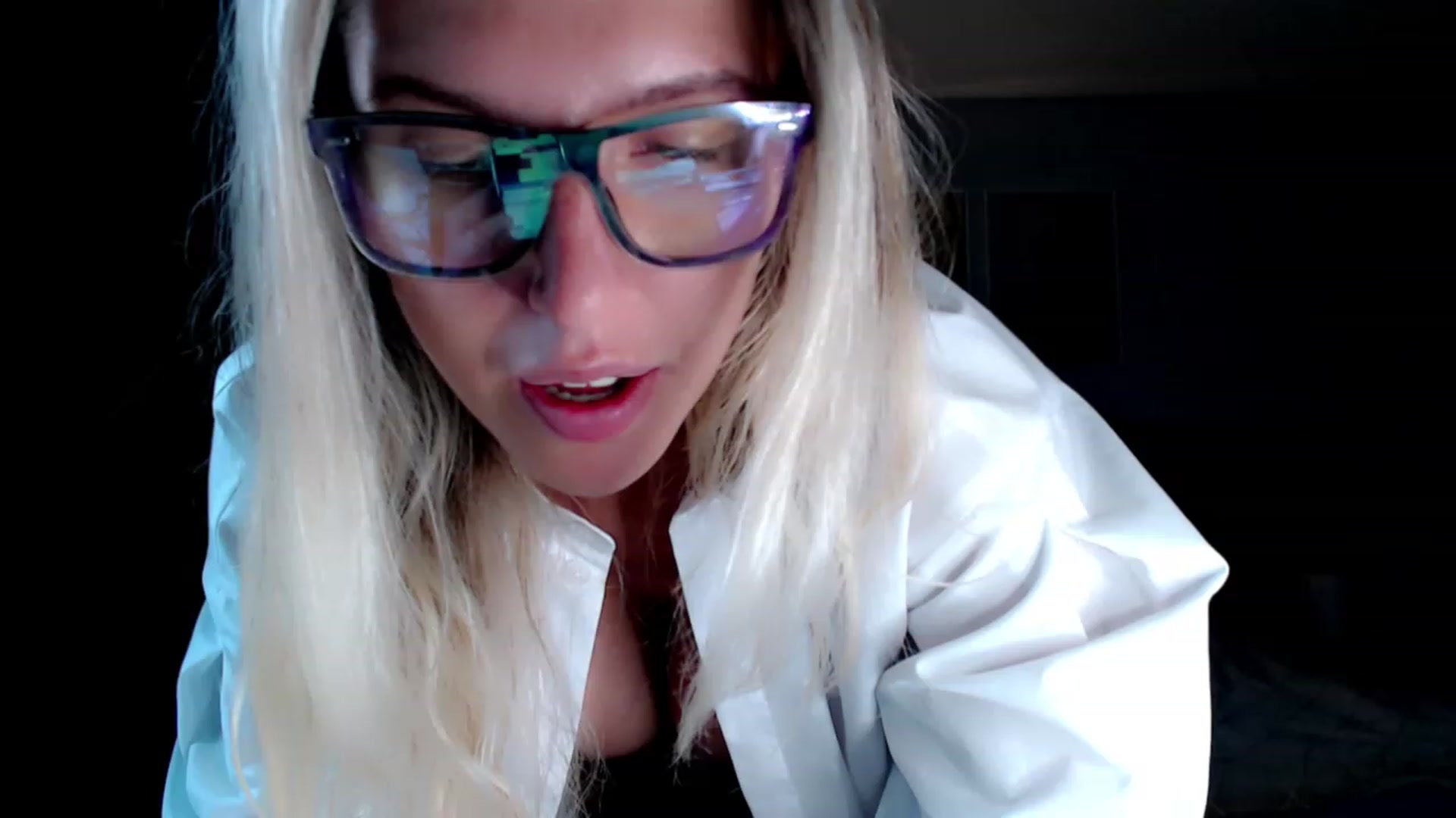 Gallery image thumbnail from VivicaCoke's myfreecams stream on, 07/28/2023, 11:01 image 9 of 20