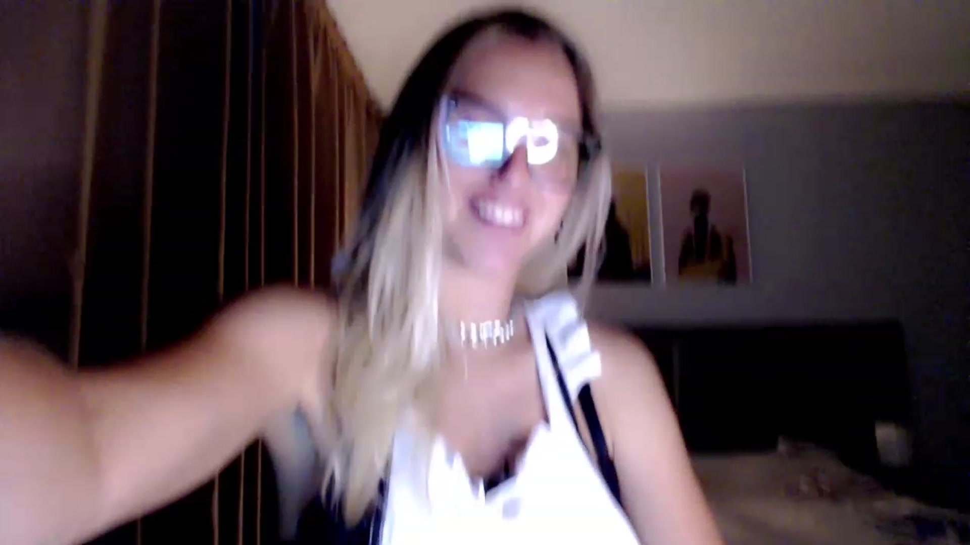 Gallery image thumbnail from VivicaCoke's myfreecams stream on, 07/30/2023, 19:43 image 13 of 20