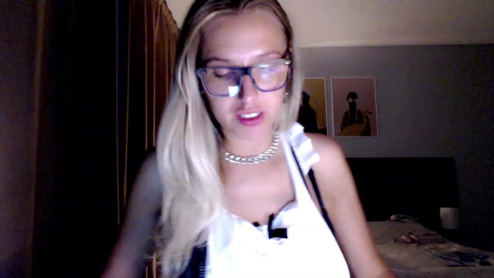 Gallery image thumbnail from VivicaCoke's myfreecams stream on, 07/30/2023, 19:43 image 20 of 20