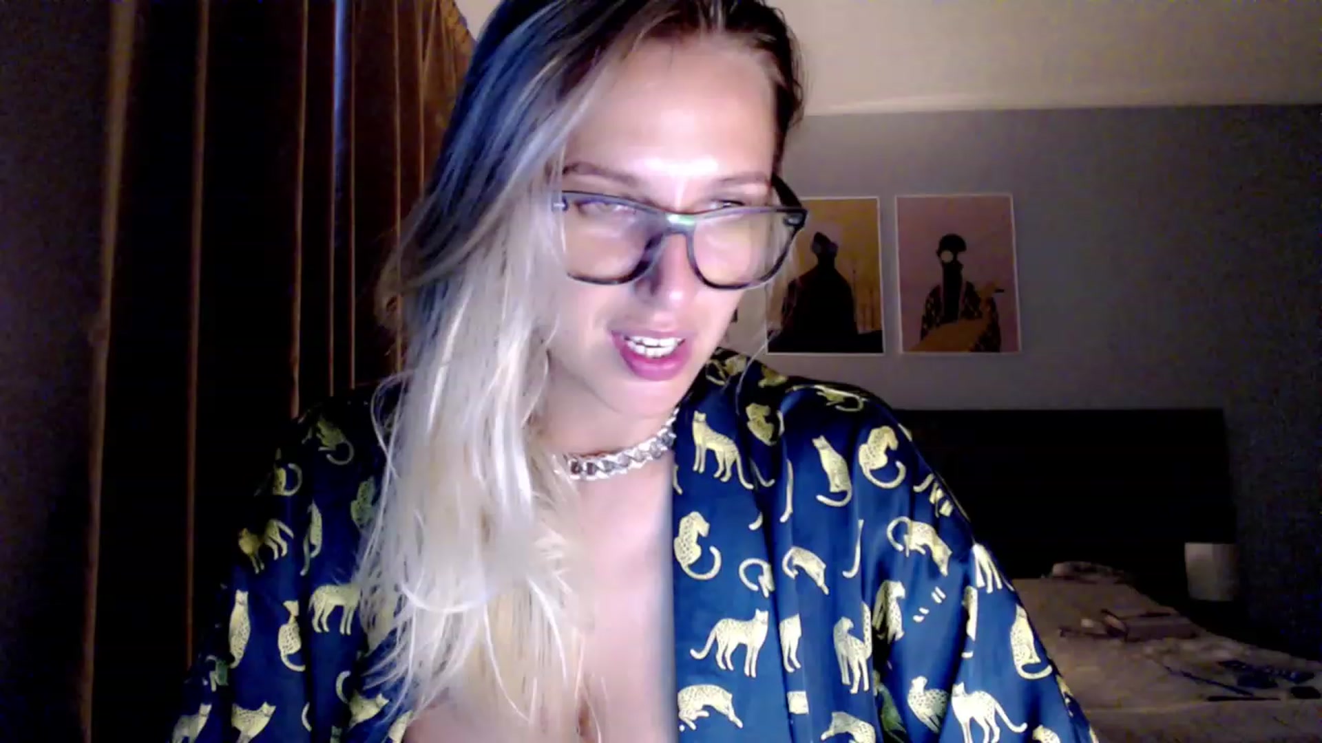 Gallery image thumbnail from VivicaCoke's myfreecams stream on, 07/30/2023, 19:43 image 5 of 20