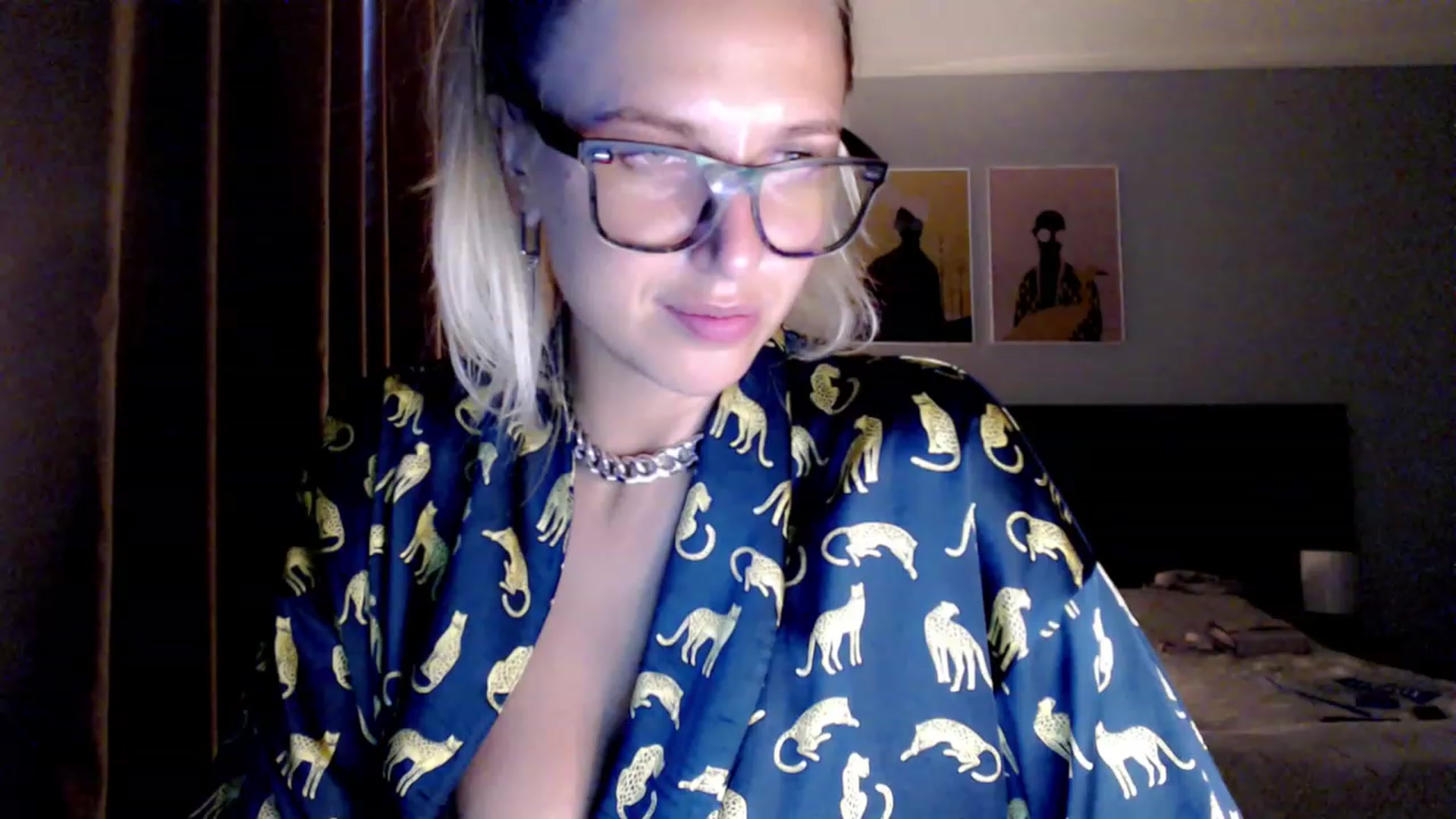Gallery image thumbnail from VivicaCoke's myfreecams stream on, 07/30/2023, 19:43 image 4 of 20