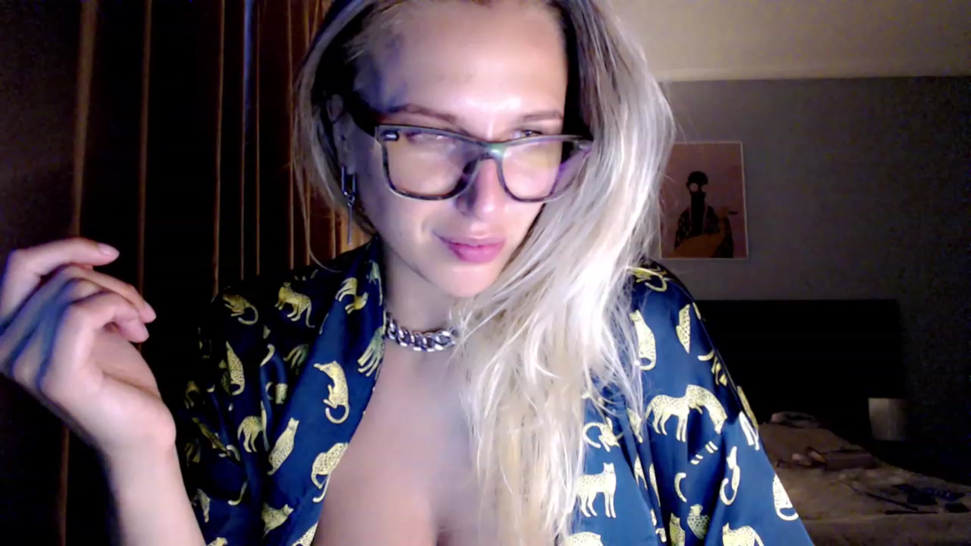 Gallery image thumbnail from VivicaCoke's myfreecams stream on, 07/30/2023, 19:43 image 7 of 20
