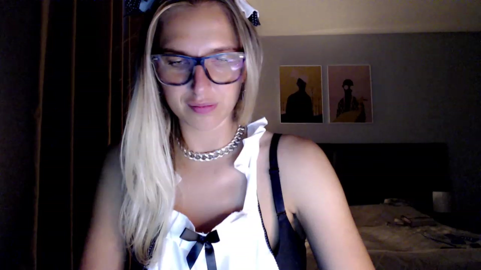 Gallery image thumbnail from VivicaCoke's myfreecams stream on, 07/30/2023, 19:43 image 11 of 20