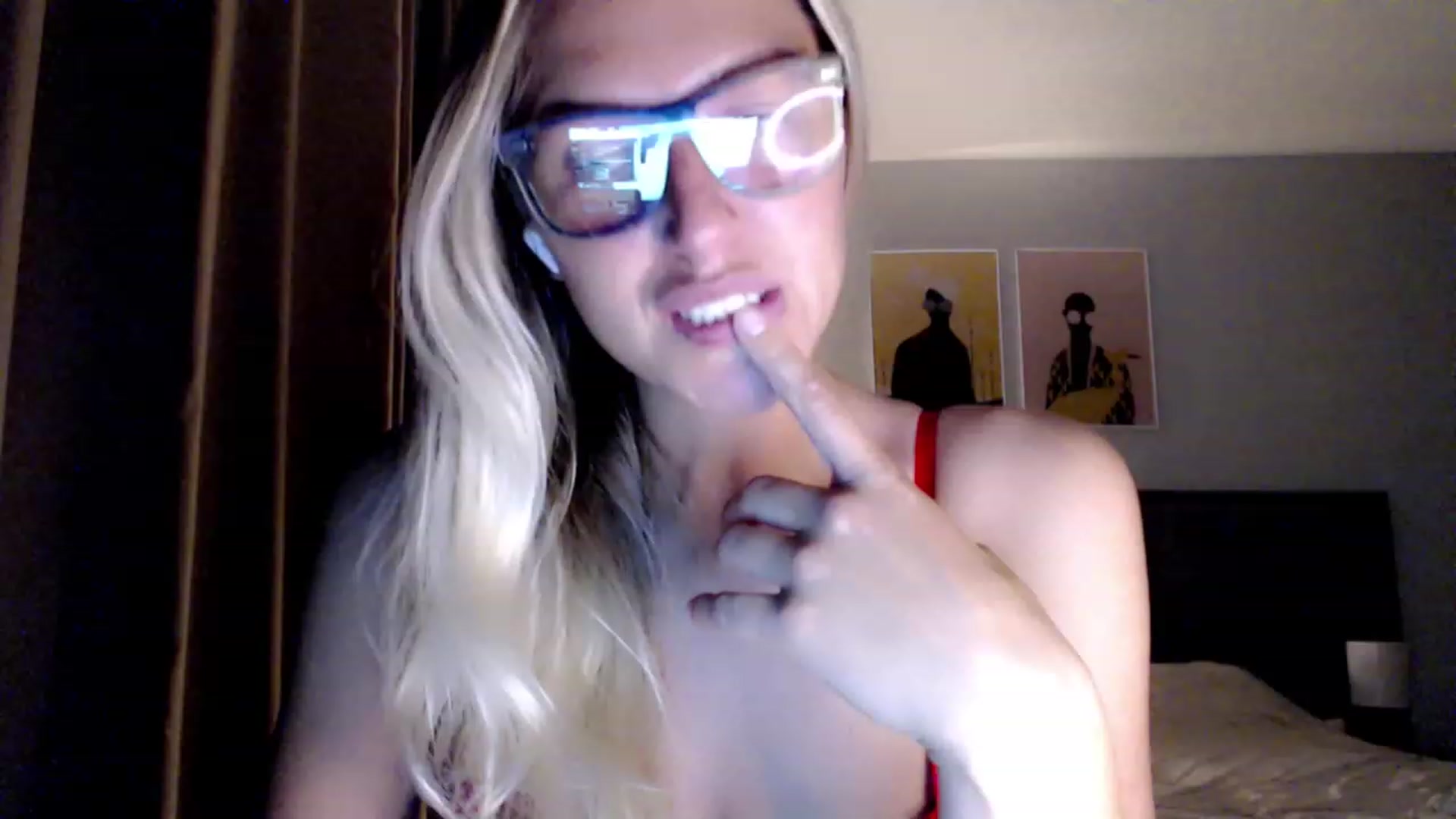 Gallery image thumbnail from VivicaCoke's myfreecams stream on, 08/03/2023, 19:46 image 17 of 20