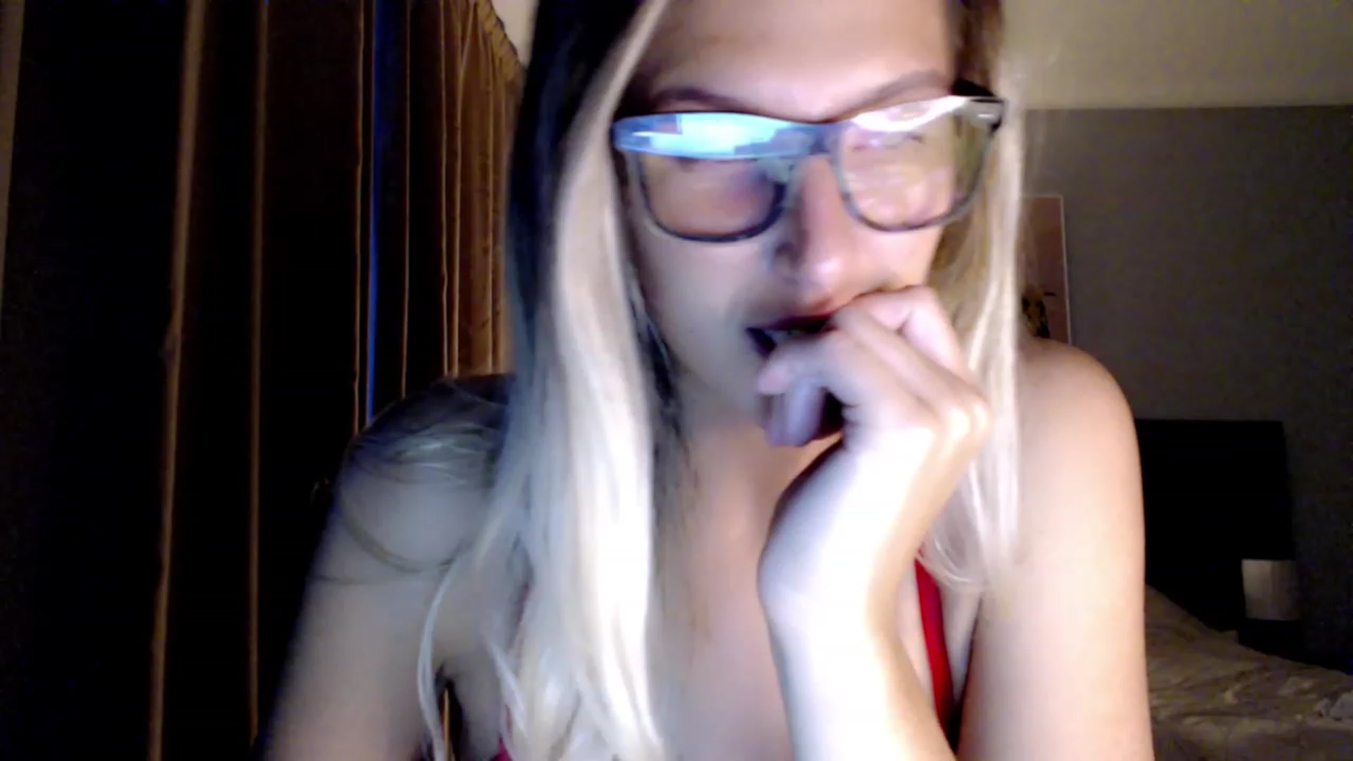 Gallery image thumbnail from VivicaCoke's myfreecams stream on, 08/03/2023, 19:46 image 8 of 20