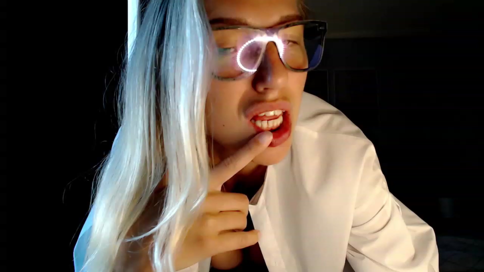 Gallery image thumbnail from VivicaCoke's myfreecams stream on, 08/12/2023, 09:40 image 18 of 20