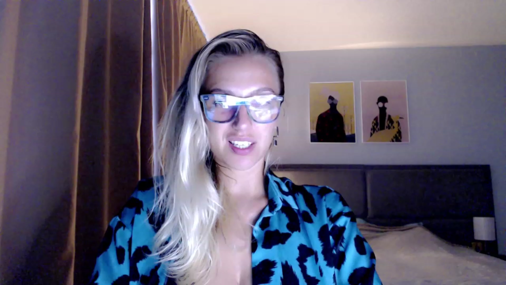 Gallery image thumbnail from VivicaCoke's myfreecams stream on, 08/16/2023, 19:10 image 1 of 20