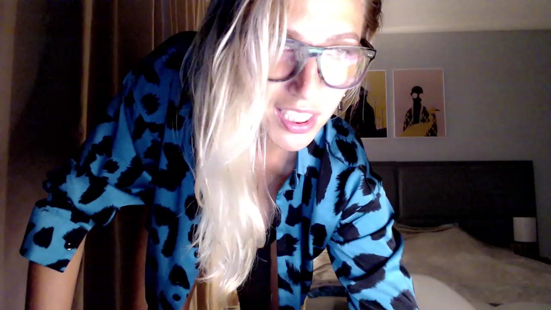 Gallery image thumbnail from VivicaCoke's myfreecams stream on, 08/16/2023, 19:10 image 9 of 20