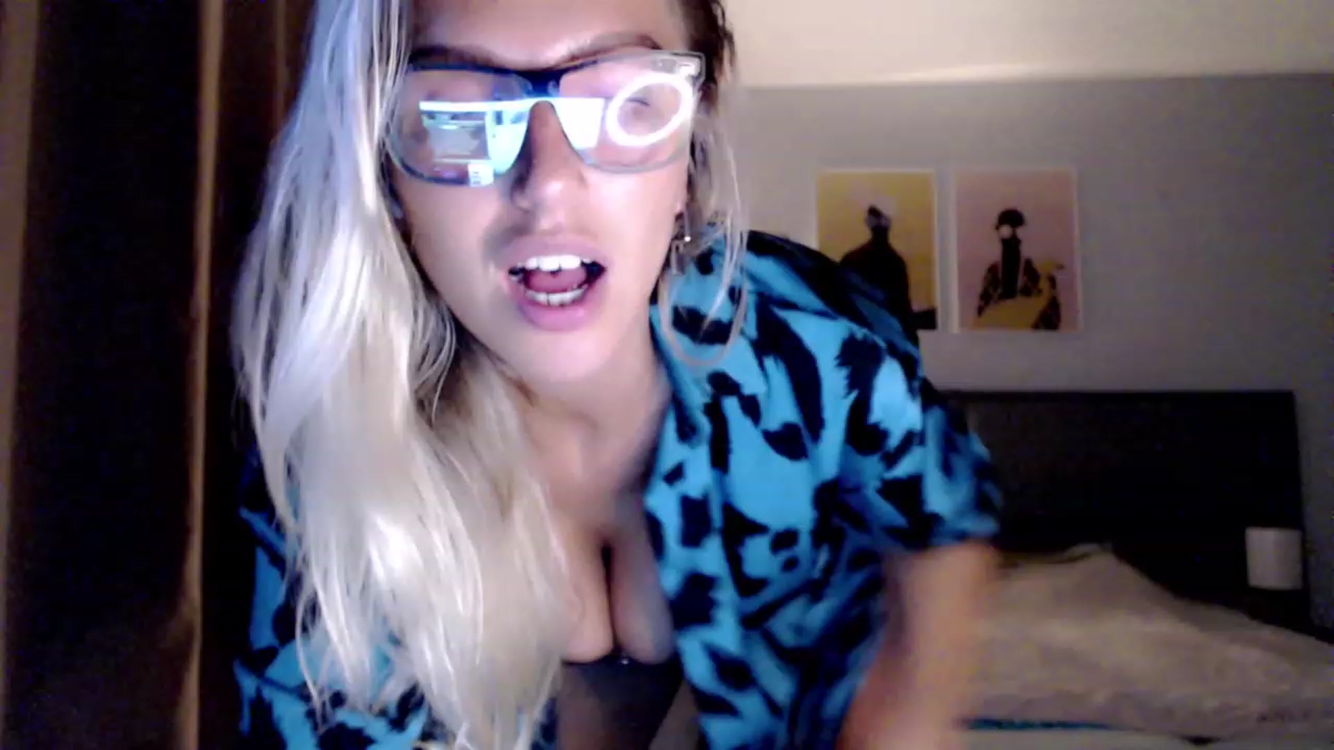 Gallery image thumbnail from VivicaCoke's myfreecams stream on, 08/16/2023, 19:10 image 6 of 20