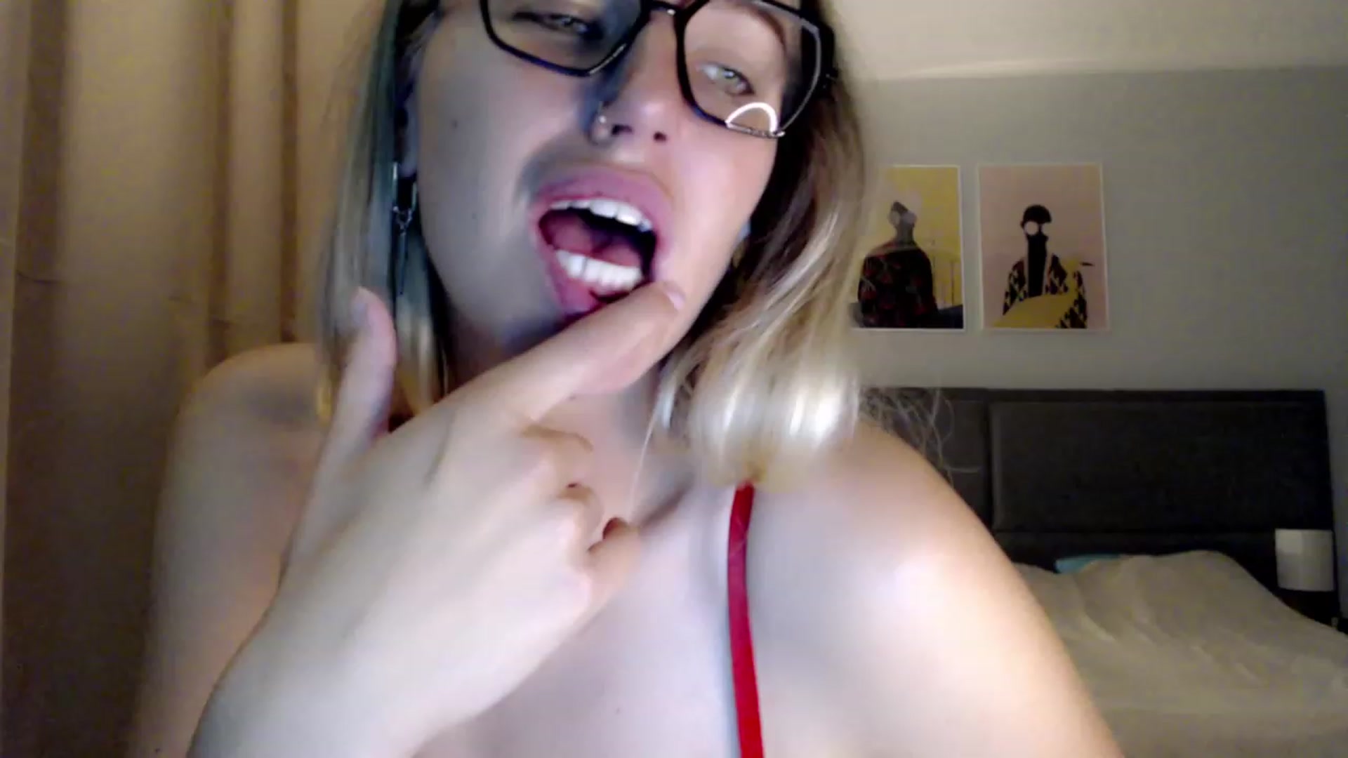 Gallery image thumbnail from VivicaCoke's myfreecams stream on, 08/27/2023, 19:18 image 13 of 20