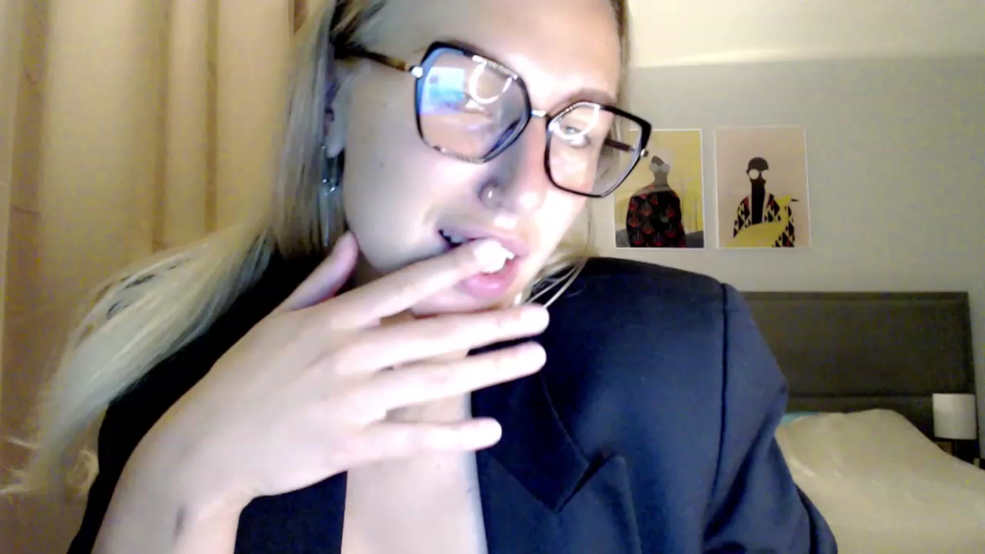 Gallery image thumbnail from VivicaCoke's myfreecams stream on, 08/27/2023, 19:18 image 8 of 20