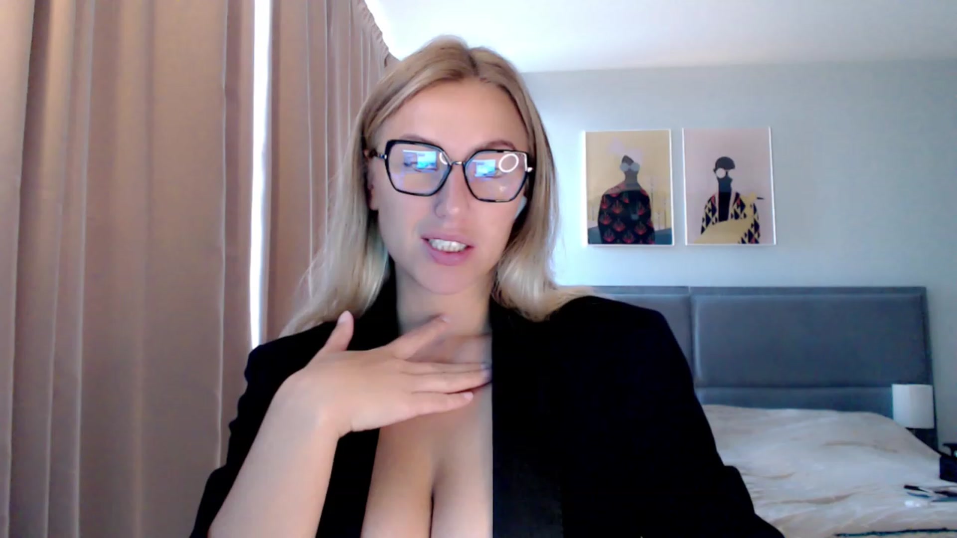 Gallery image thumbnail from VivicaCoke's myfreecams stream on, 09/02/2023, 11:06 image 8 of 20