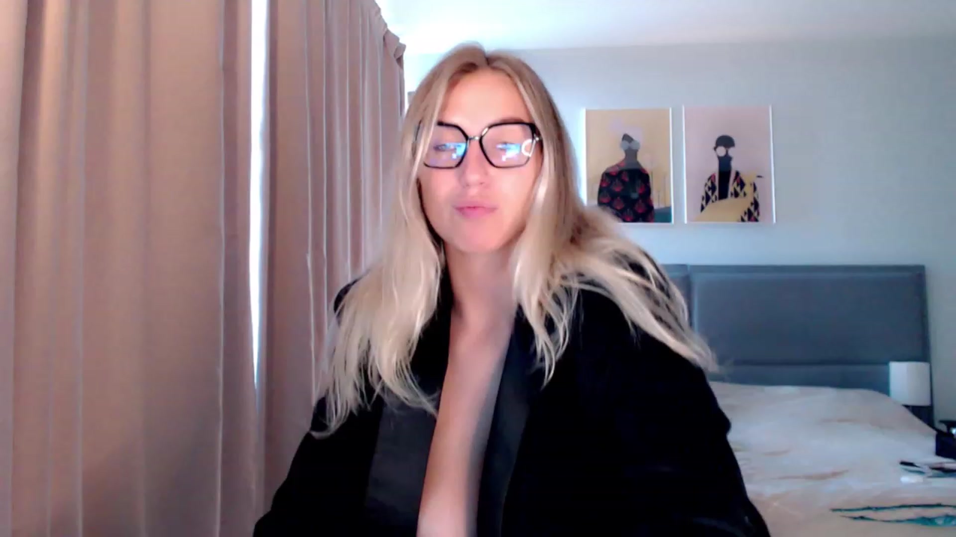 Gallery image thumbnail from VivicaCoke's myfreecams stream on, 09/02/2023, 11:06 image 3 of 20