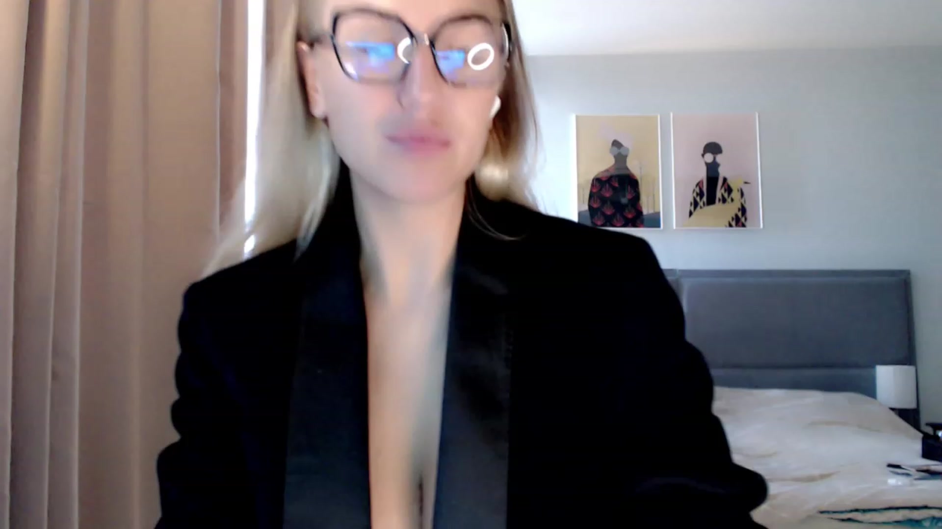 Gallery image thumbnail from VivicaCoke's myfreecams stream on, 09/02/2023, 11:06 image 11 of 20