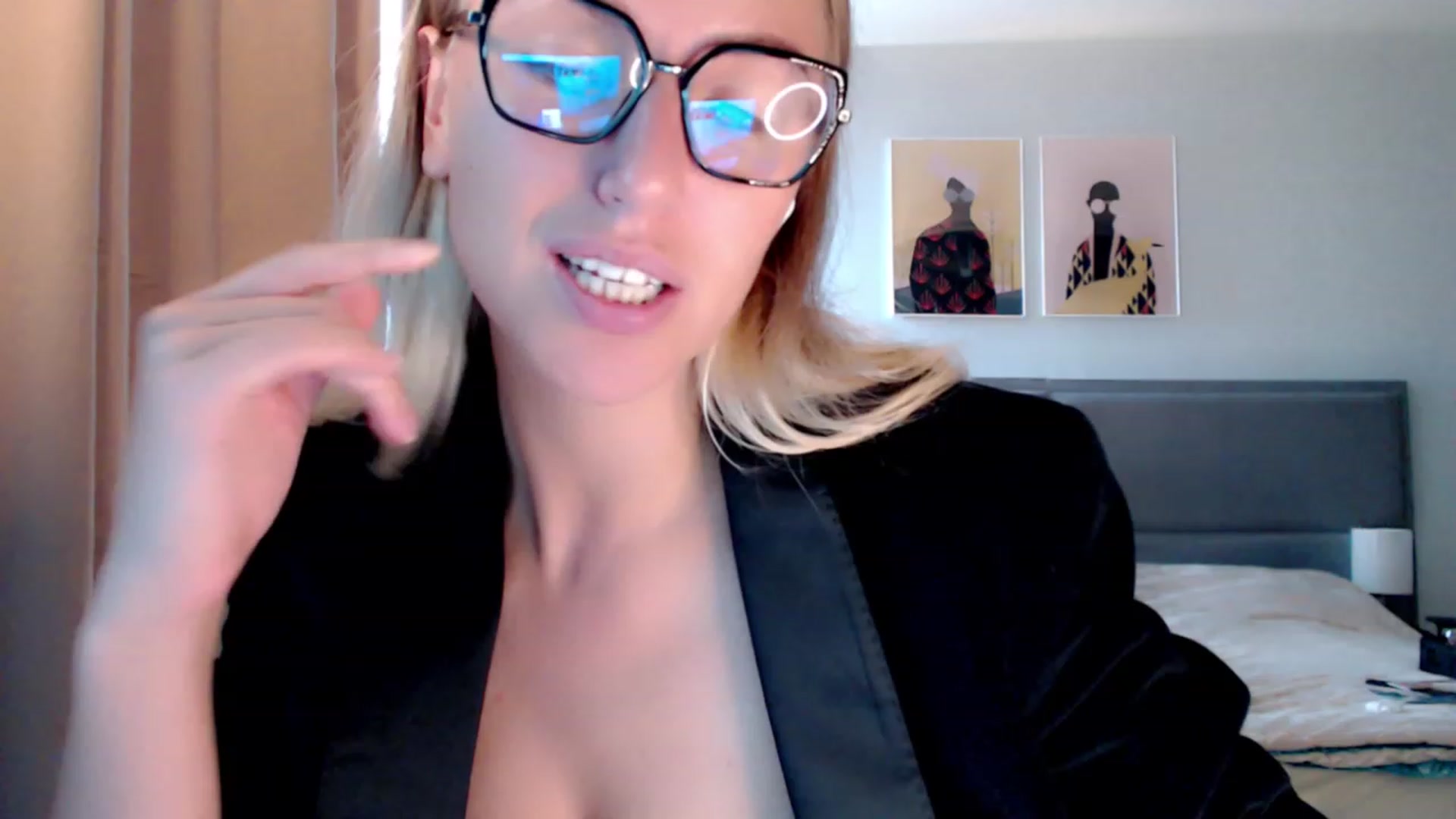 Gallery image thumbnail from VivicaCoke's myfreecams stream on, 09/02/2023, 12:16 image 4 of 20