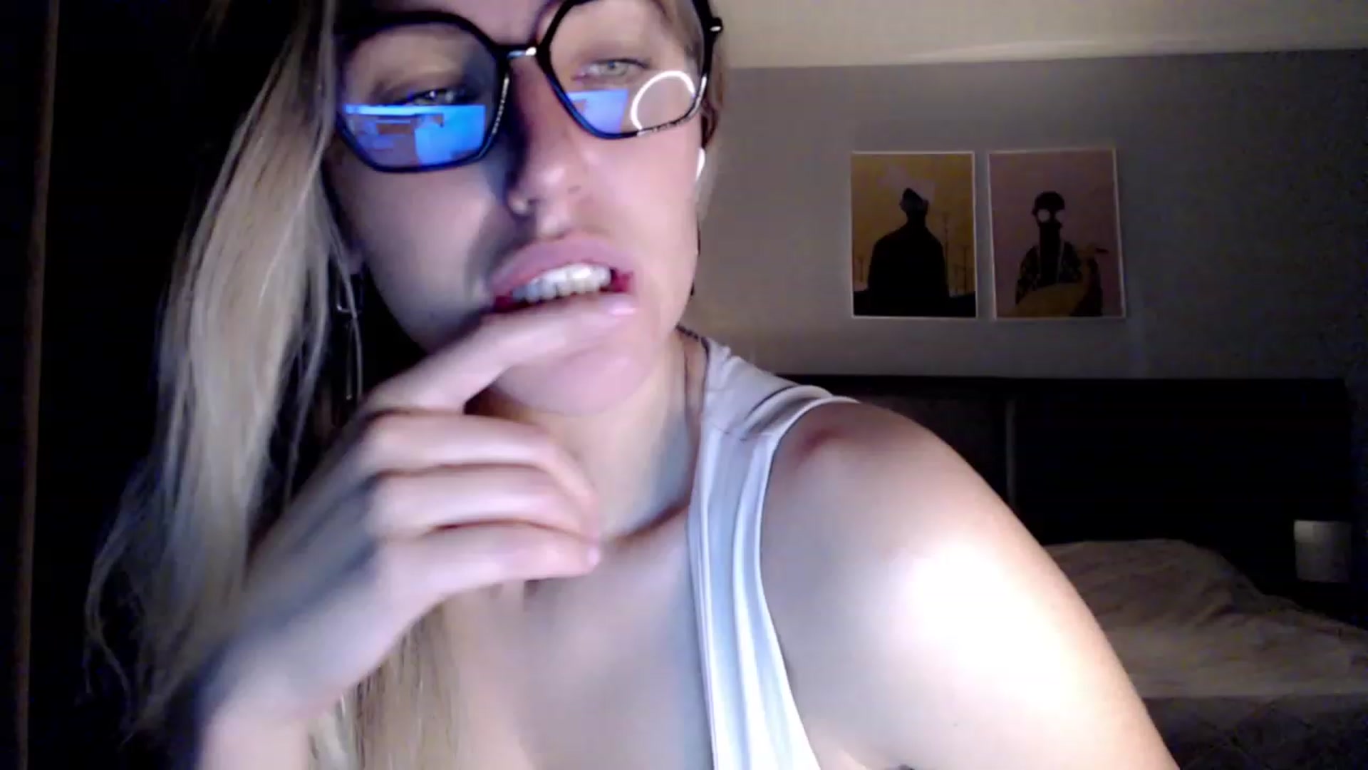 Gallery image thumbnail from VivicaCoke's myfreecams stream on, 10/16/2023, 19:00 image 18 of 20