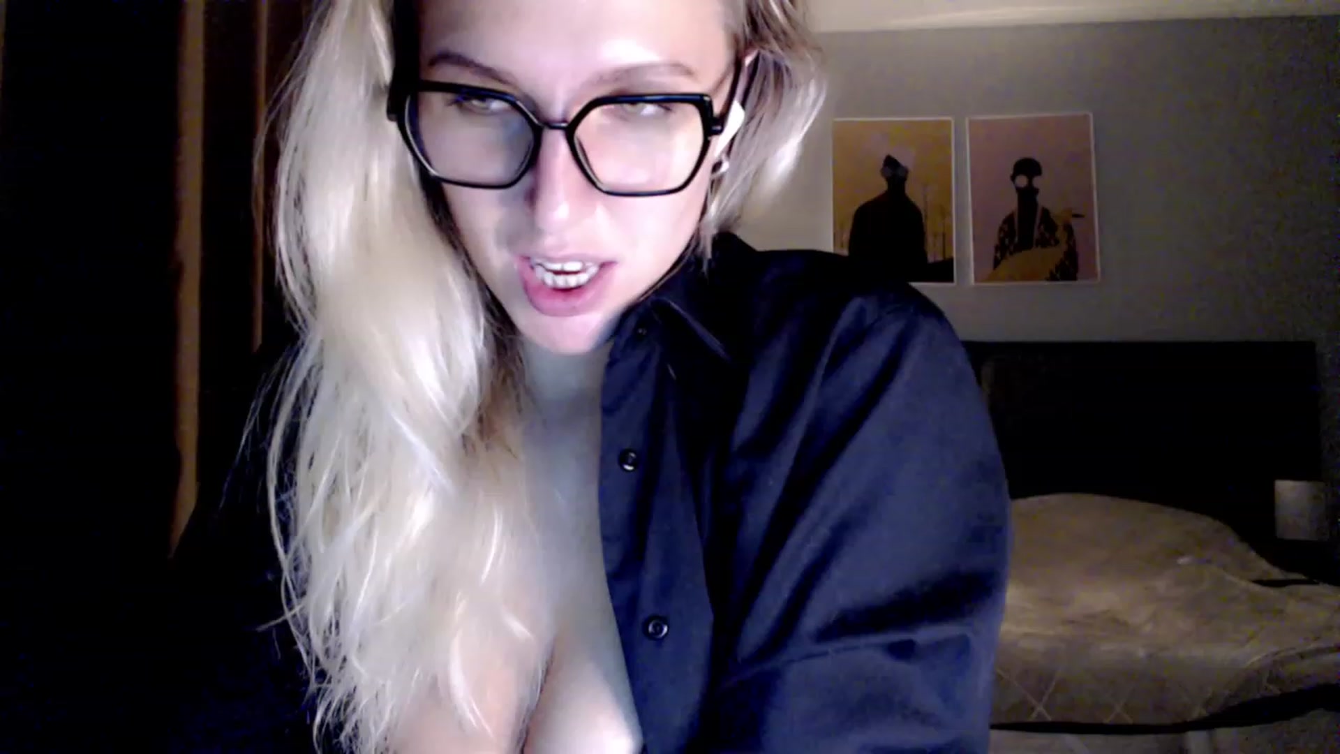 Gallery image thumbnail from VivicaCoke's myfreecams stream on, 11/23/2023, 17:58 image 20 of 20