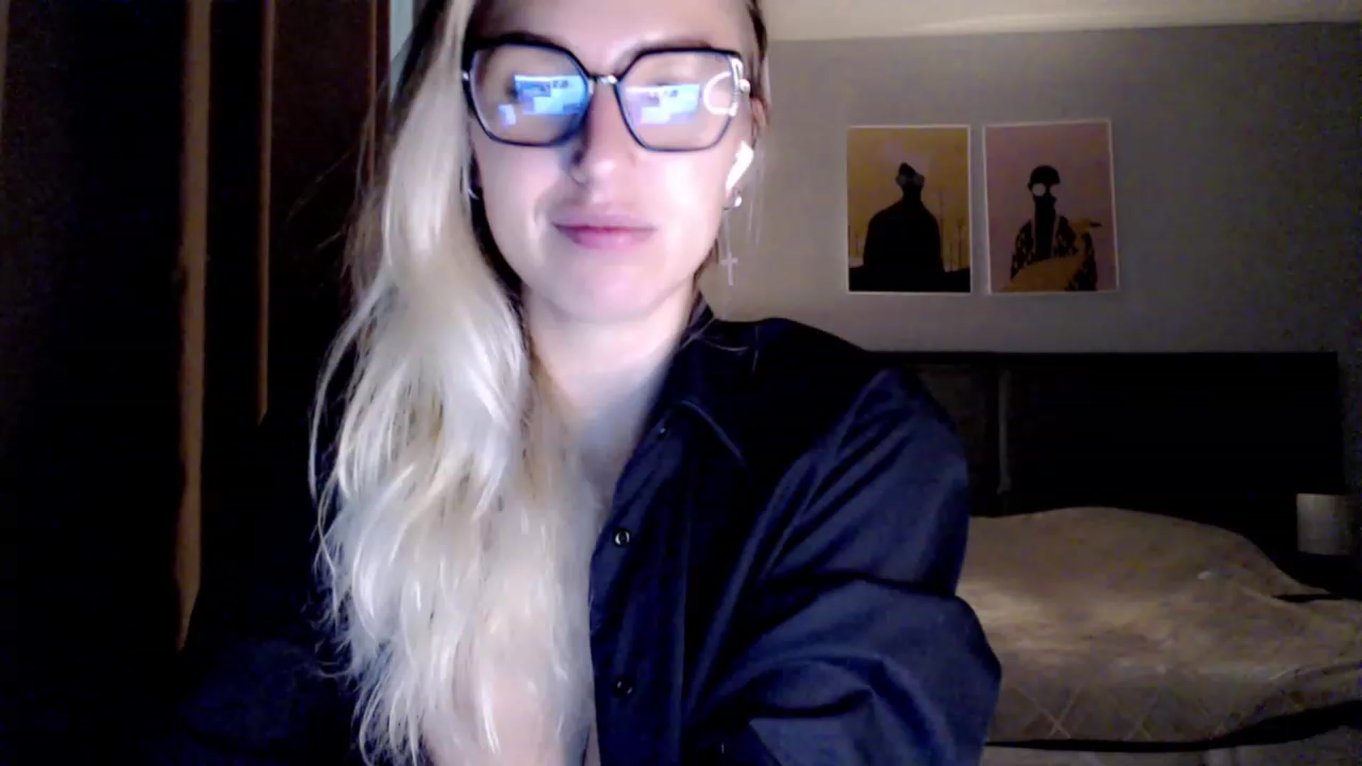 Gallery image thumbnail from VivicaCoke's myfreecams stream on, 11/23/2023, 17:58 image 11 of 20