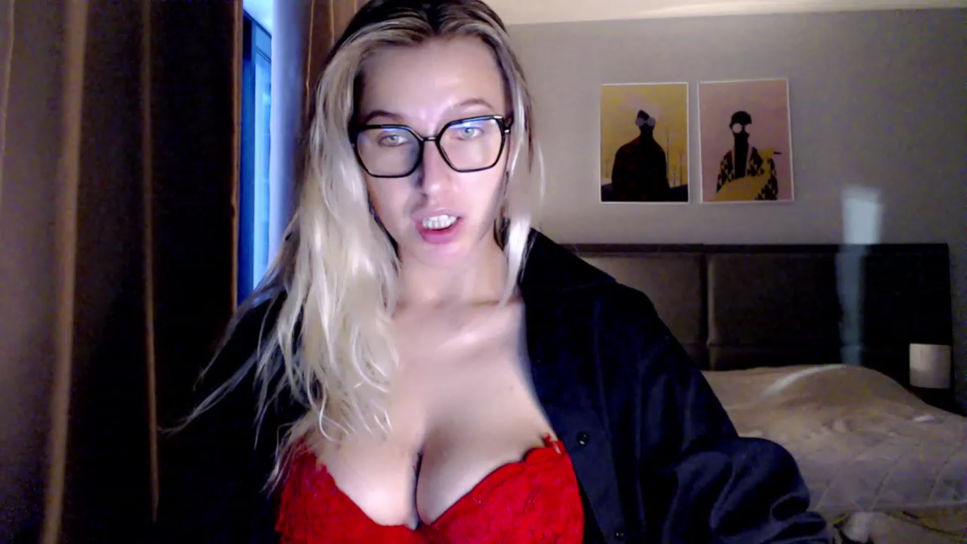 Gallery image thumbnail from VivicaCoke's myfreecams stream on, 11/26/2023, 13:25 image 10 of 20