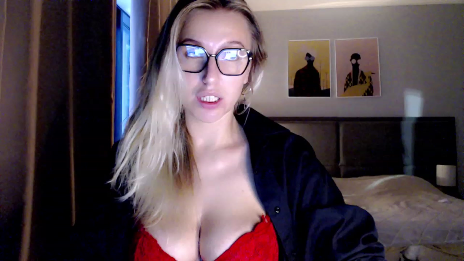 Gallery image thumbnail from VivicaCoke's myfreecams stream on, 11/26/2023, 13:25 image 8 of 20