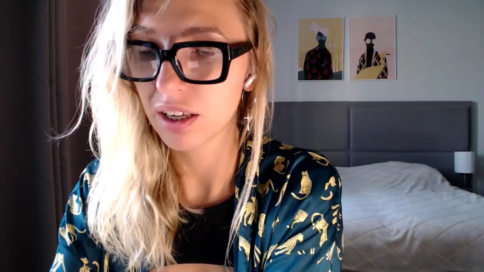 Gallery image thumbnail from VivicaCoke's myfreecams stream on, 09/25/2024, 10:30 image 9 of 20