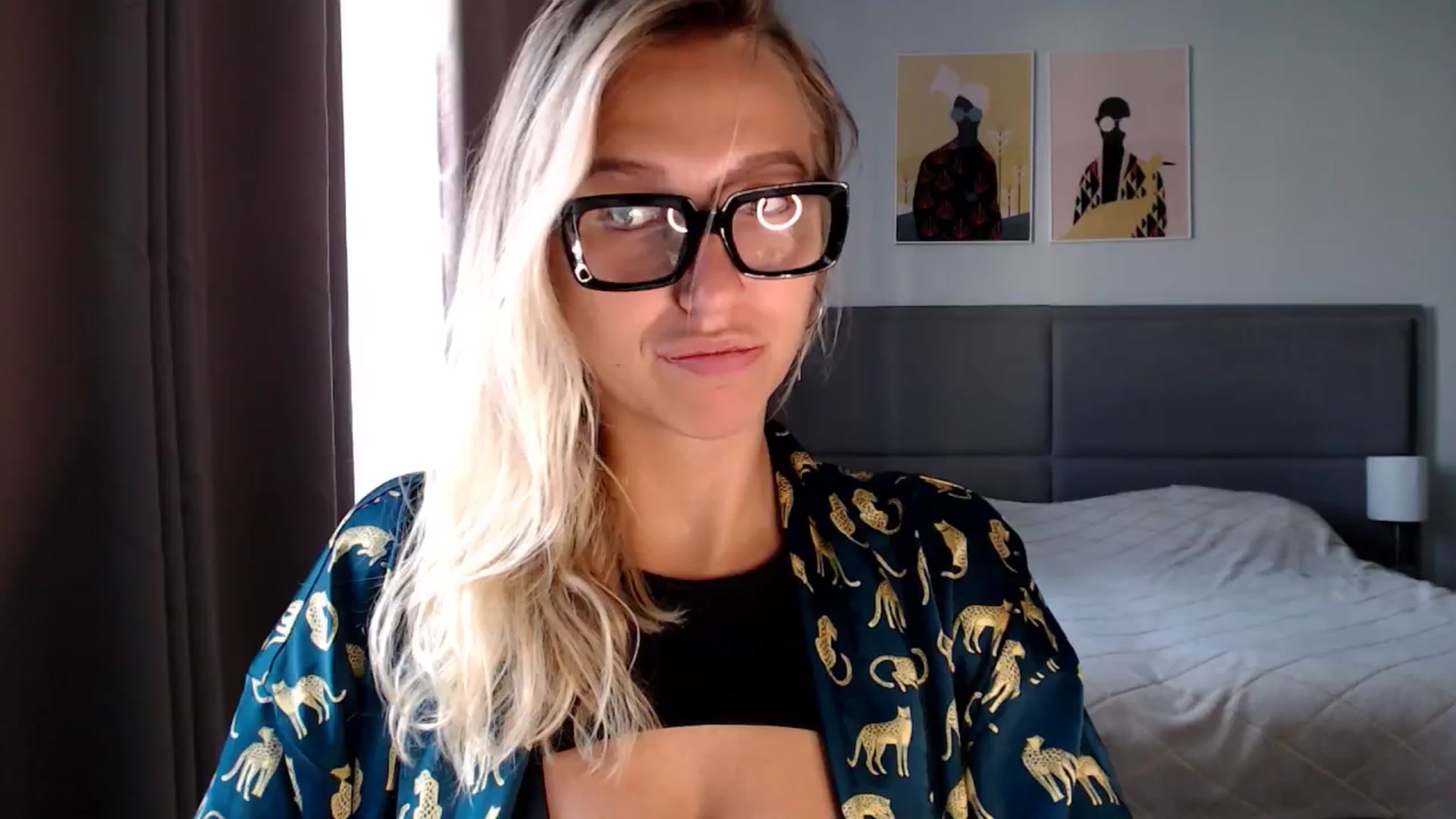 Gallery image thumbnail from VivicaCoke's myfreecams stream on, 09/25/2024, 10:30 image 5 of 20