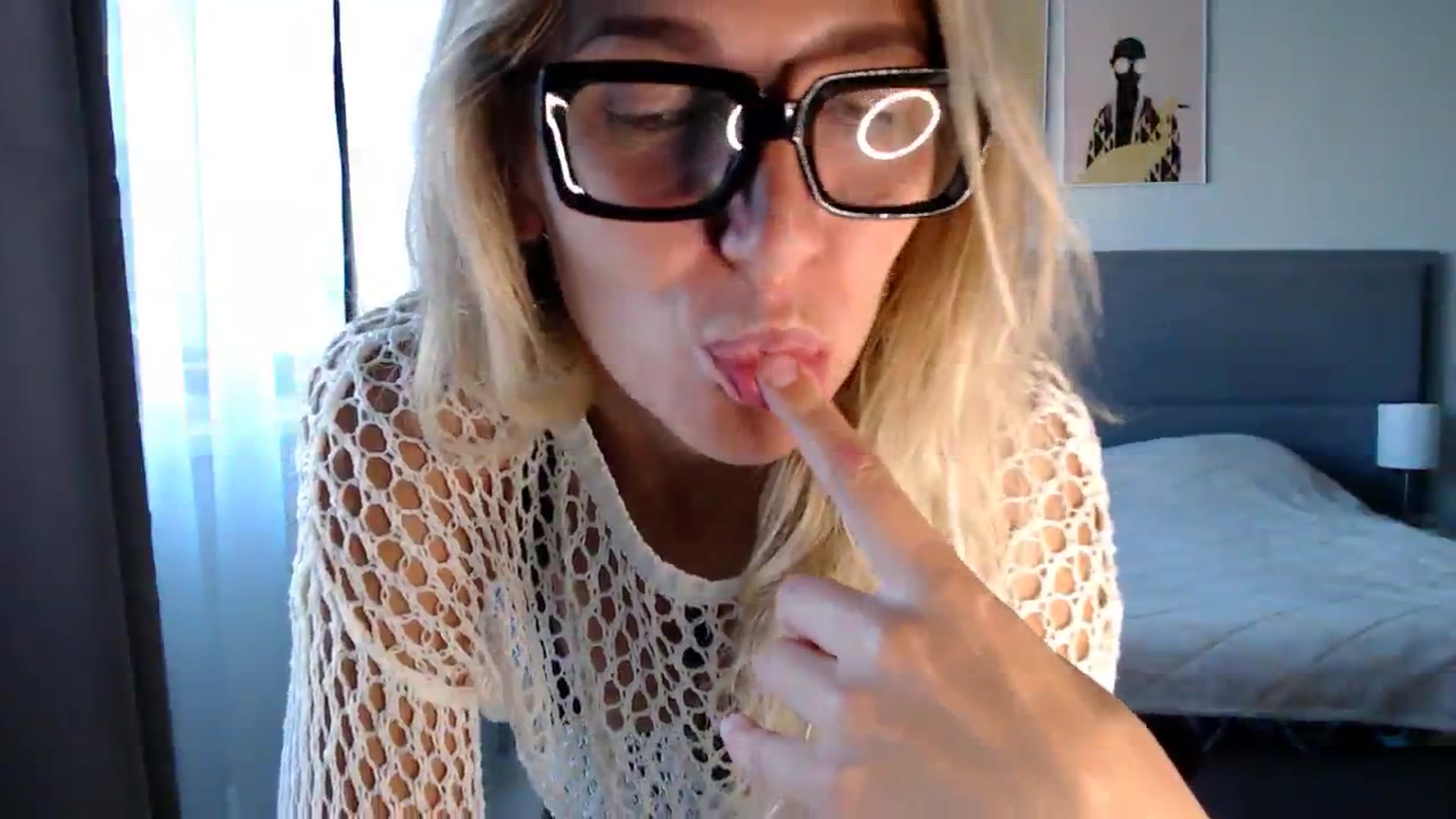 Gallery image thumbnail from VivicaCoke's myfreecams stream on, 09/30/2024, 11:14 image 2 of 20