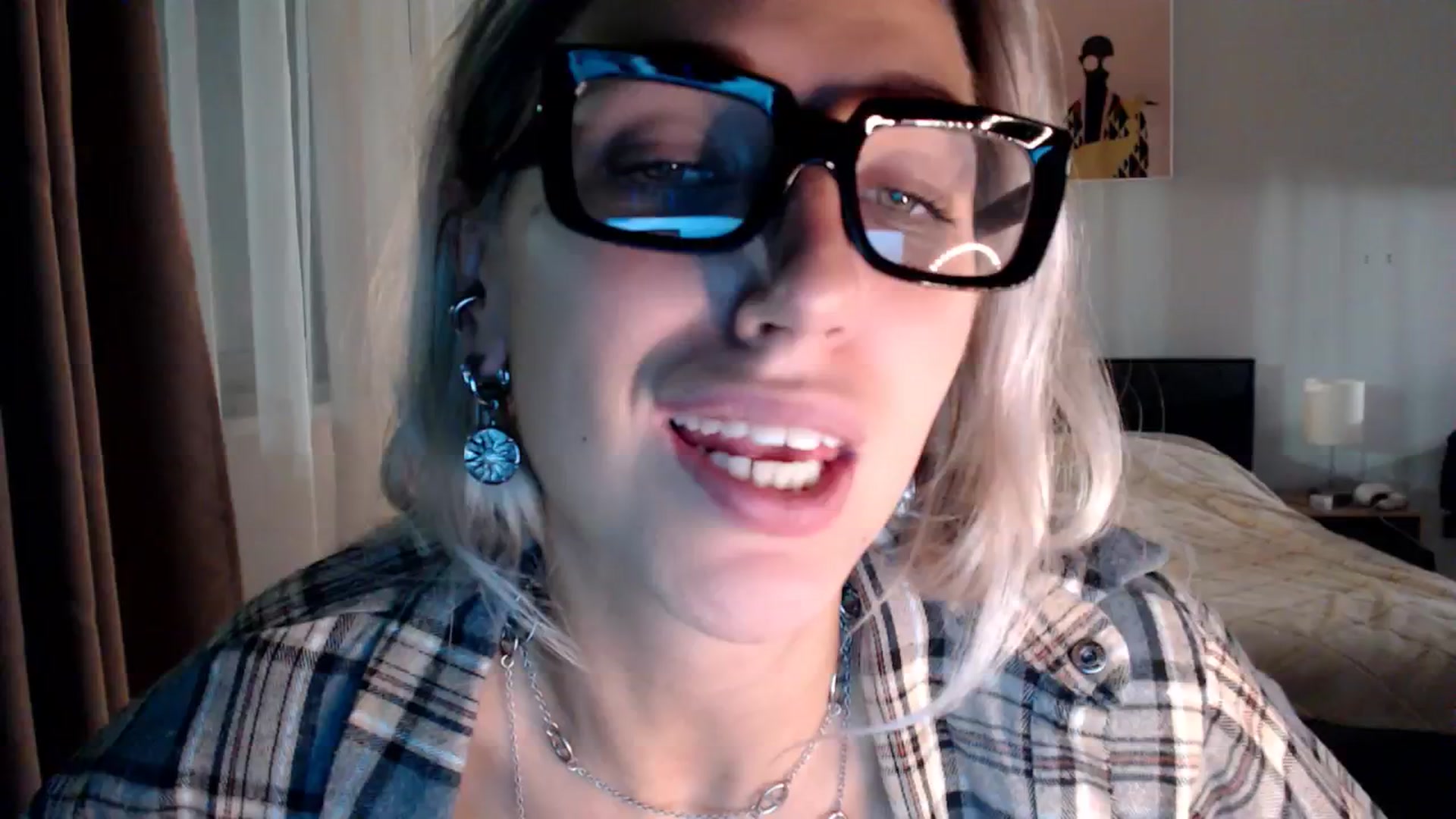 Gallery image thumbnail from VivicaCoke's myfreecams stream on, 10/23/2024, 18:48 image 6 of 20
