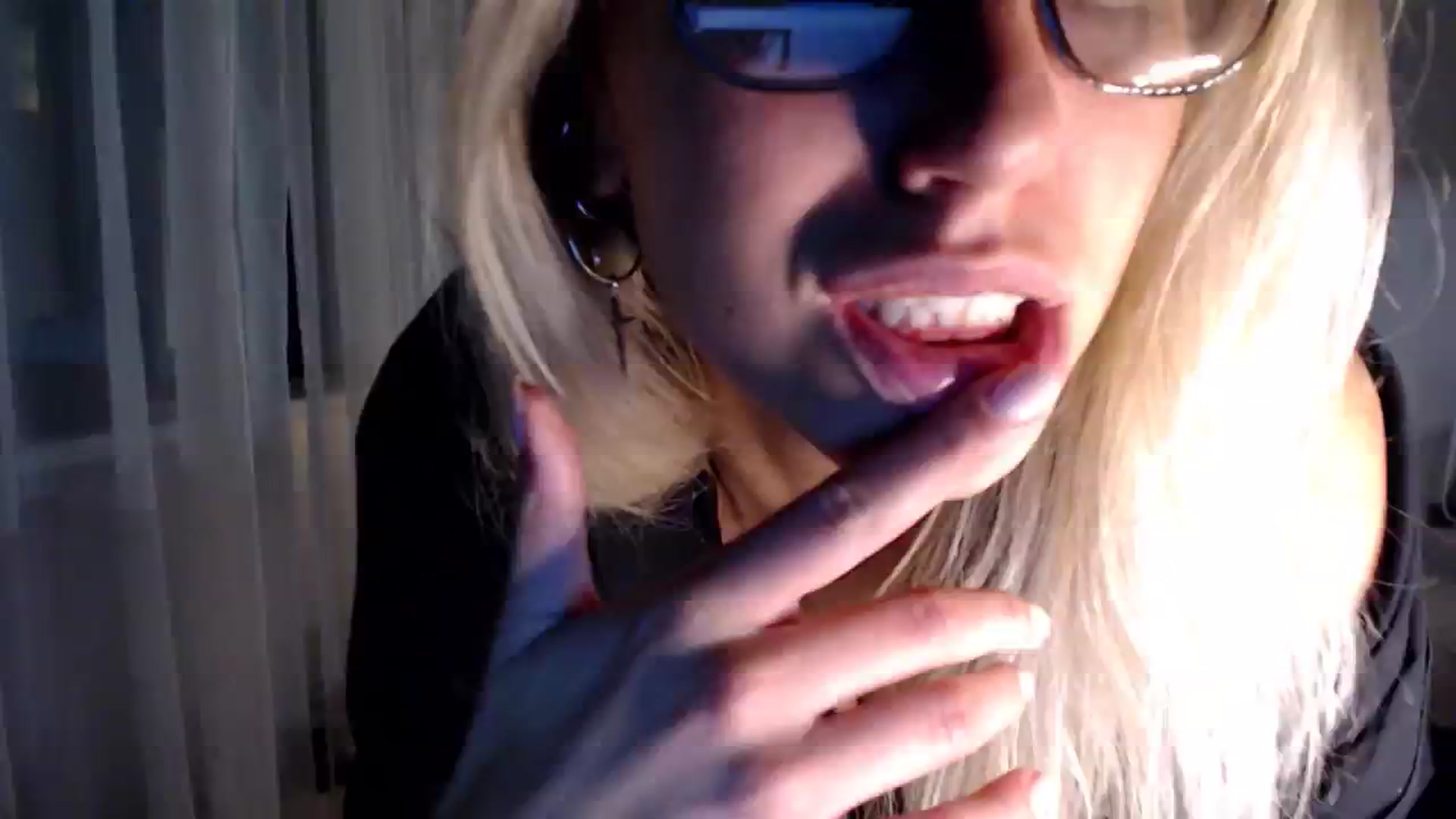 Gallery image thumbnail from VivicaCoke's myfreecams stream on, 11/26/2024, 18:39 image 6 of 20