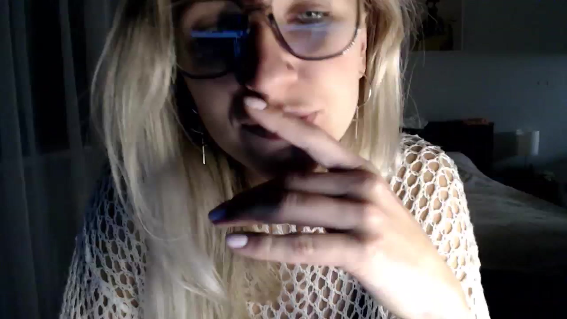 Gallery image thumbnail from VivicaCoke's myfreecams stream on, 12/16/2024, 18:08 image 20 of 20